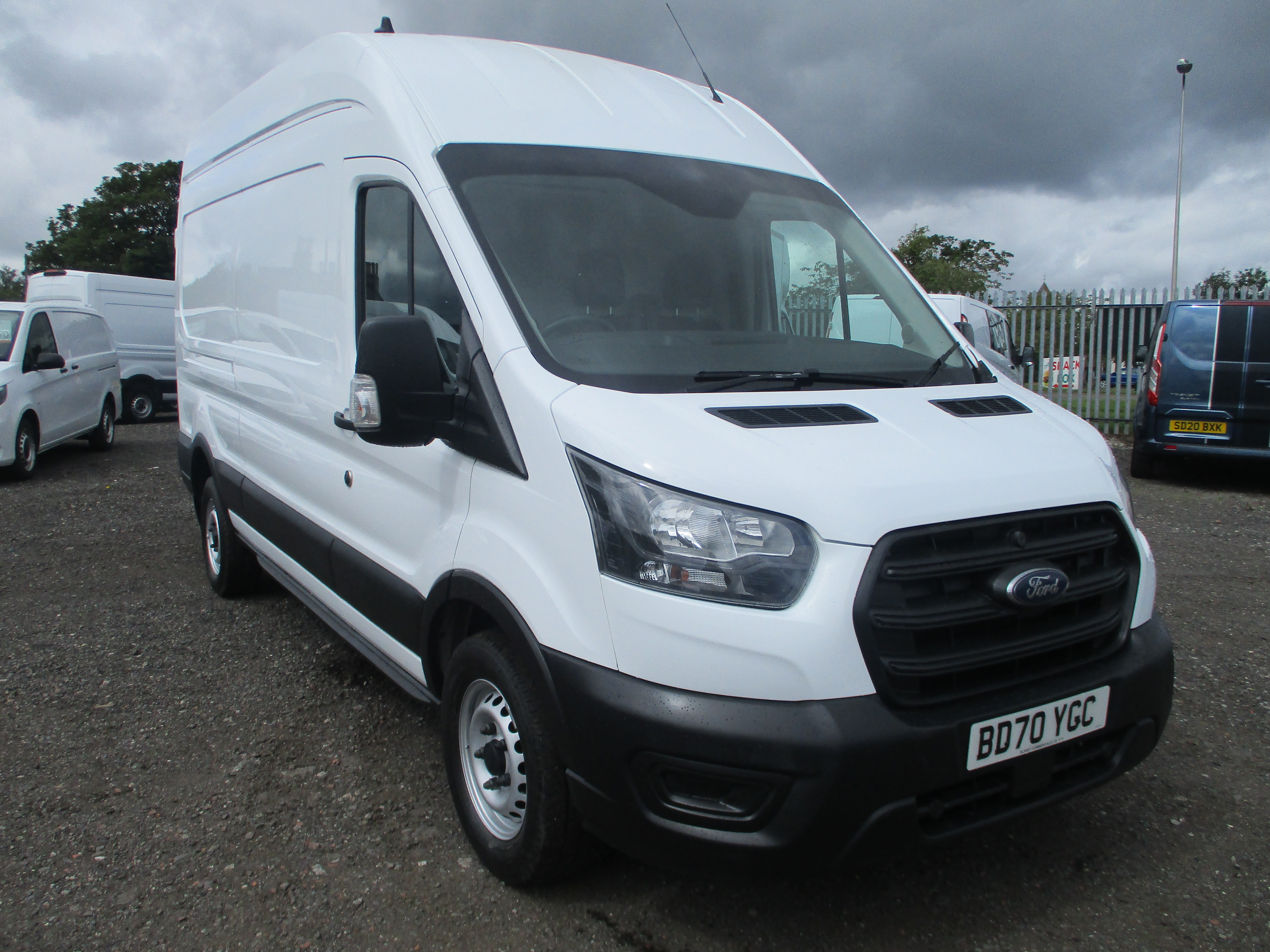 Ford Transit 350 L3H3 2.0 EcoBlue LWB Hi Top 130PS Leader Van with AIR CON