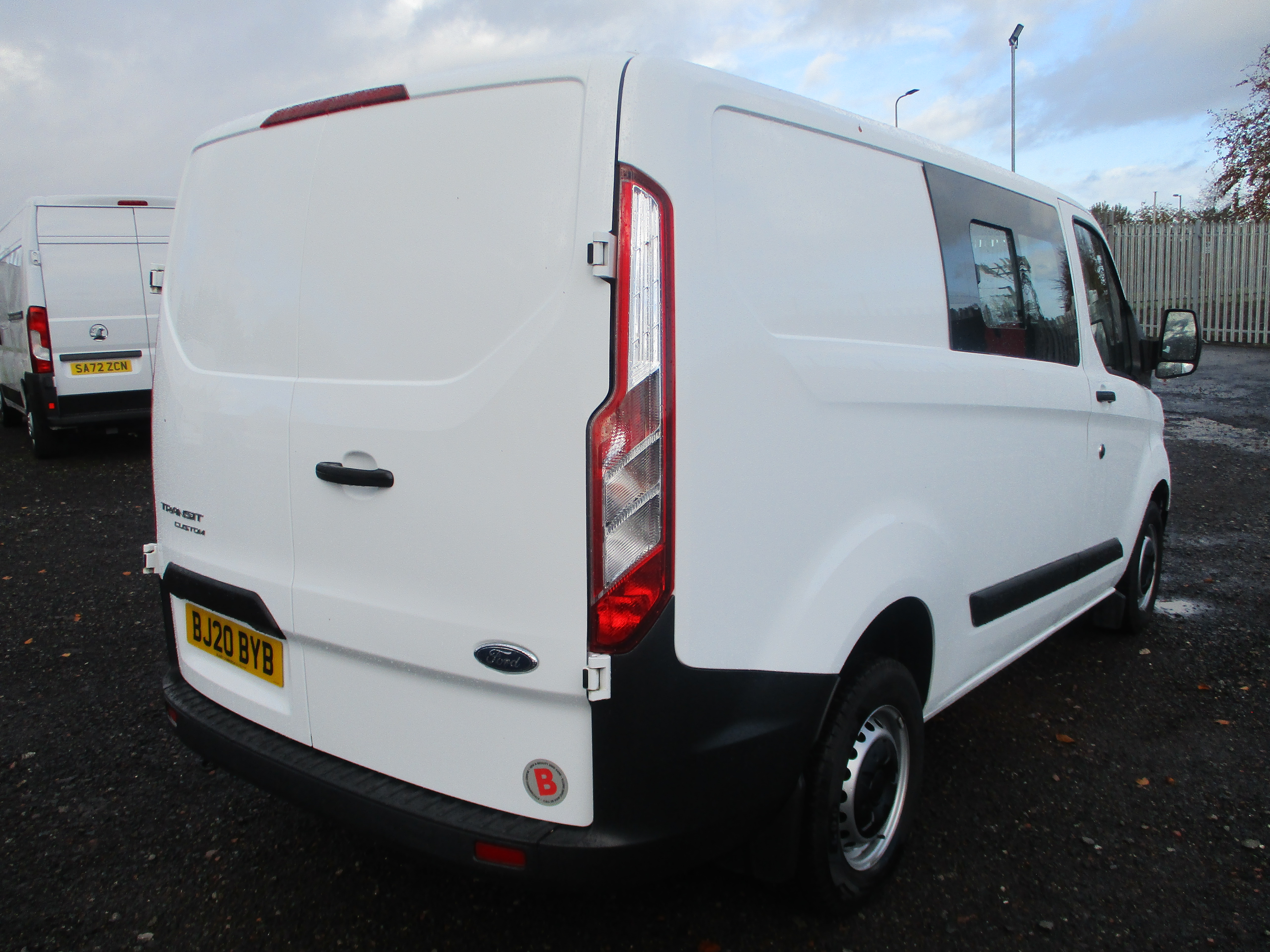 Ford Custom 300 L1H1 2.0 EcoBlue 105PS DCIV ( CREWVAN 6 SEATER ) Leader Van with AIR CON