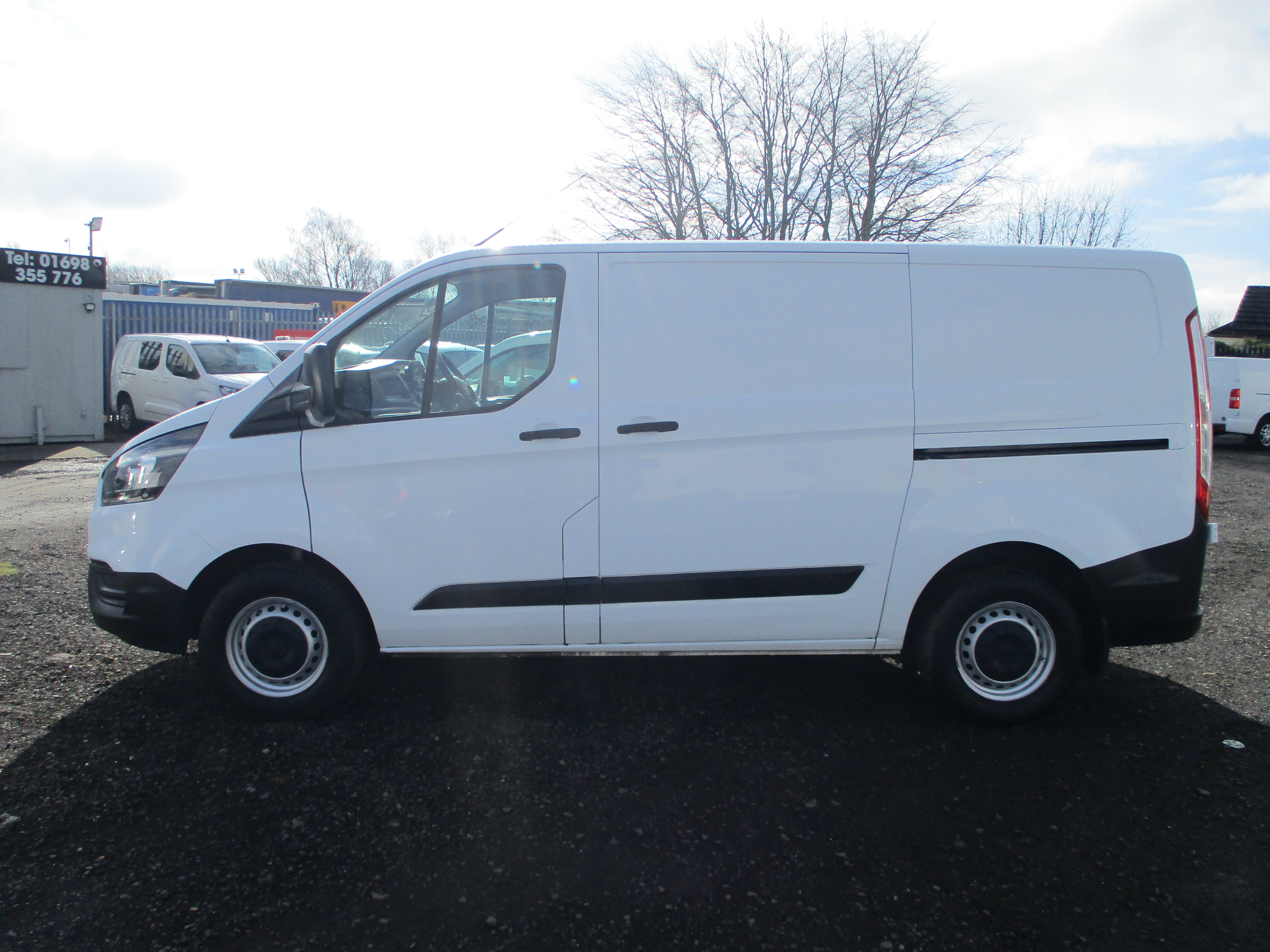 Ford Custom 300 L1H1 2.0 EcoBlue 105PS Leader Panel Van with AIR CON ( One Owner From New ) £1,000 OFF