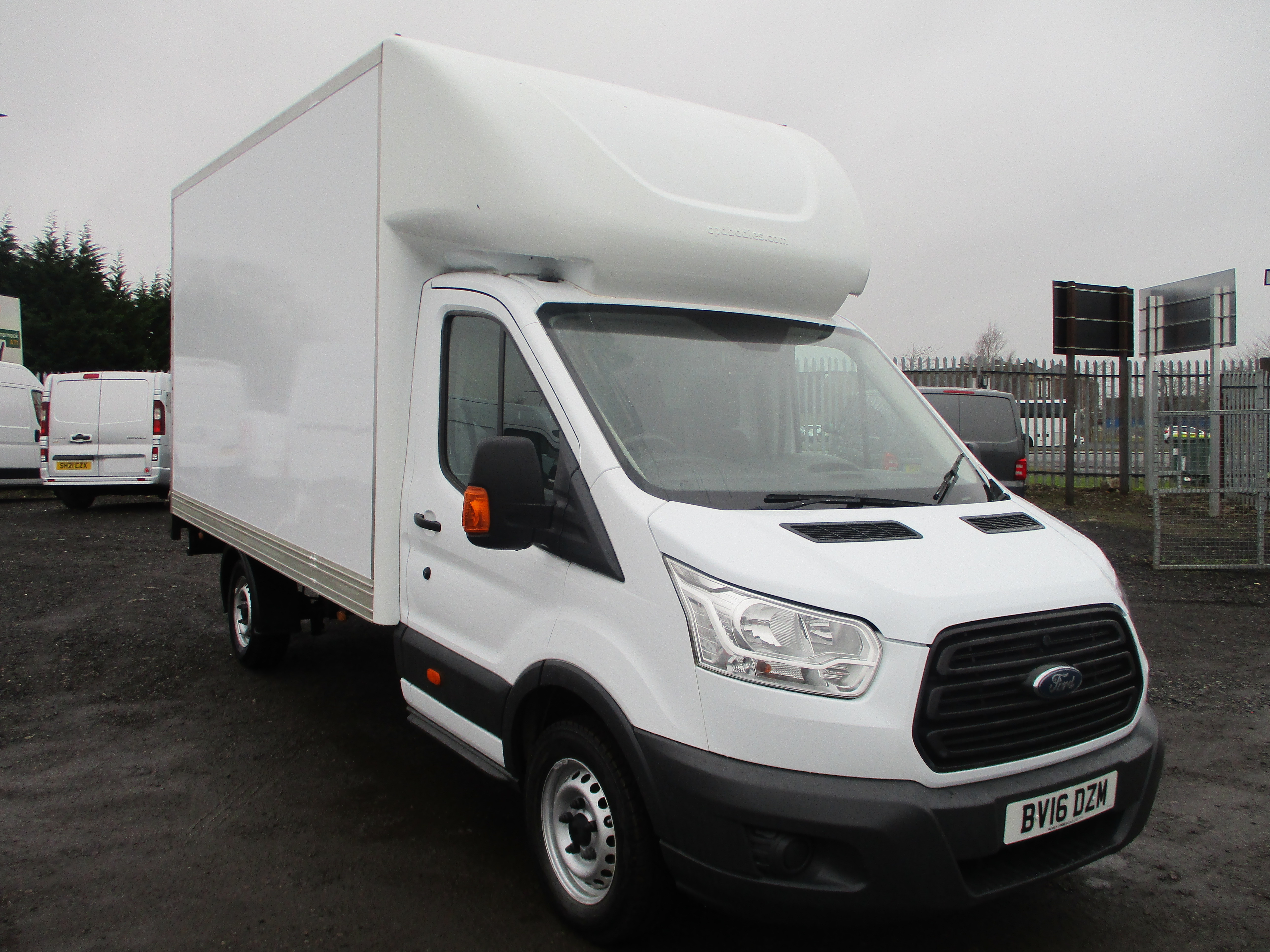 Ford Transit 350 L4 2.2 TDCi 125PS 'One Stop' Luton Van with Tail Lift