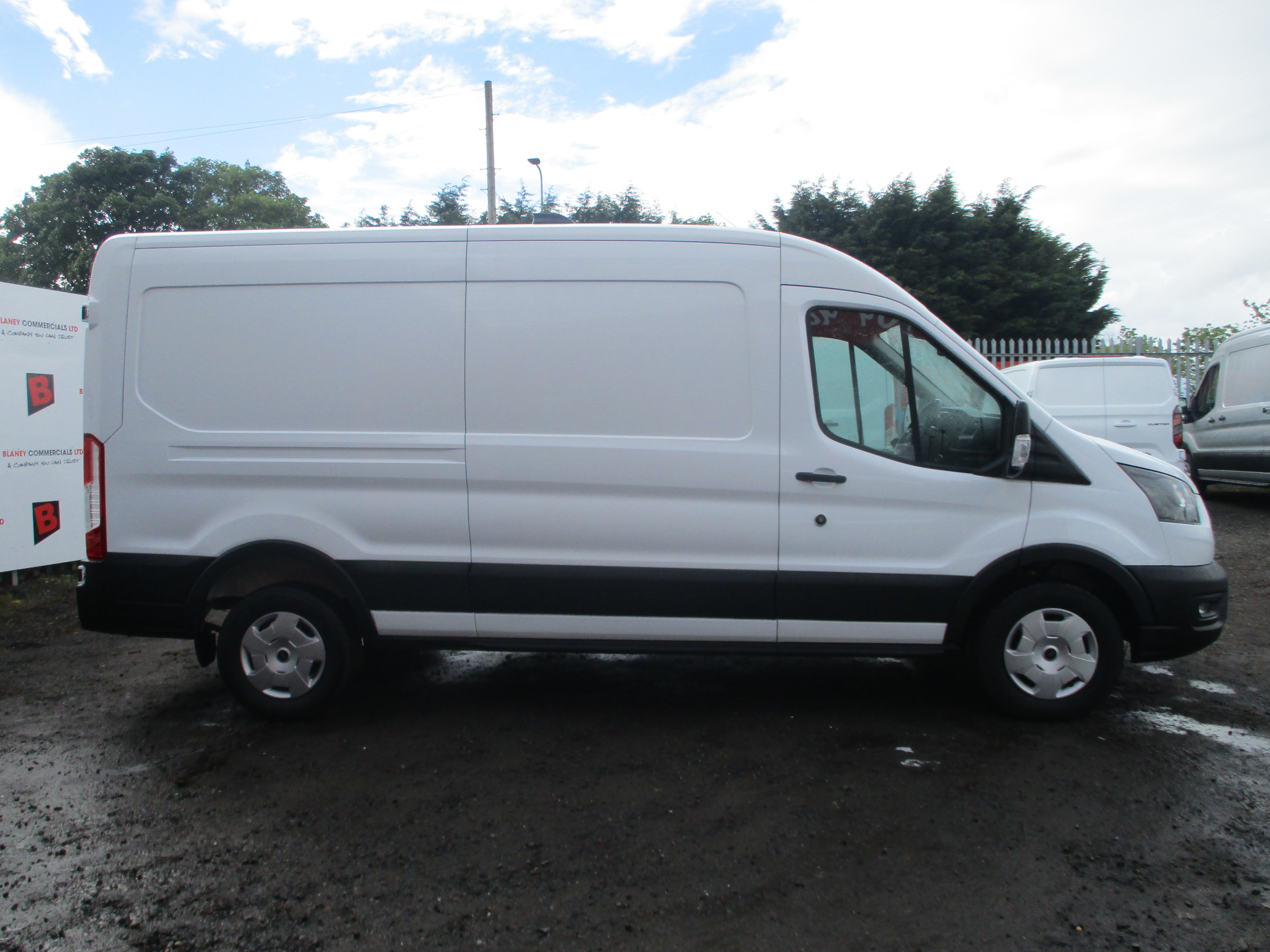 Ford Transit 350 L3H2 2.0 EcoBlue LWB Medium Roof 130PS Trend Panel Van