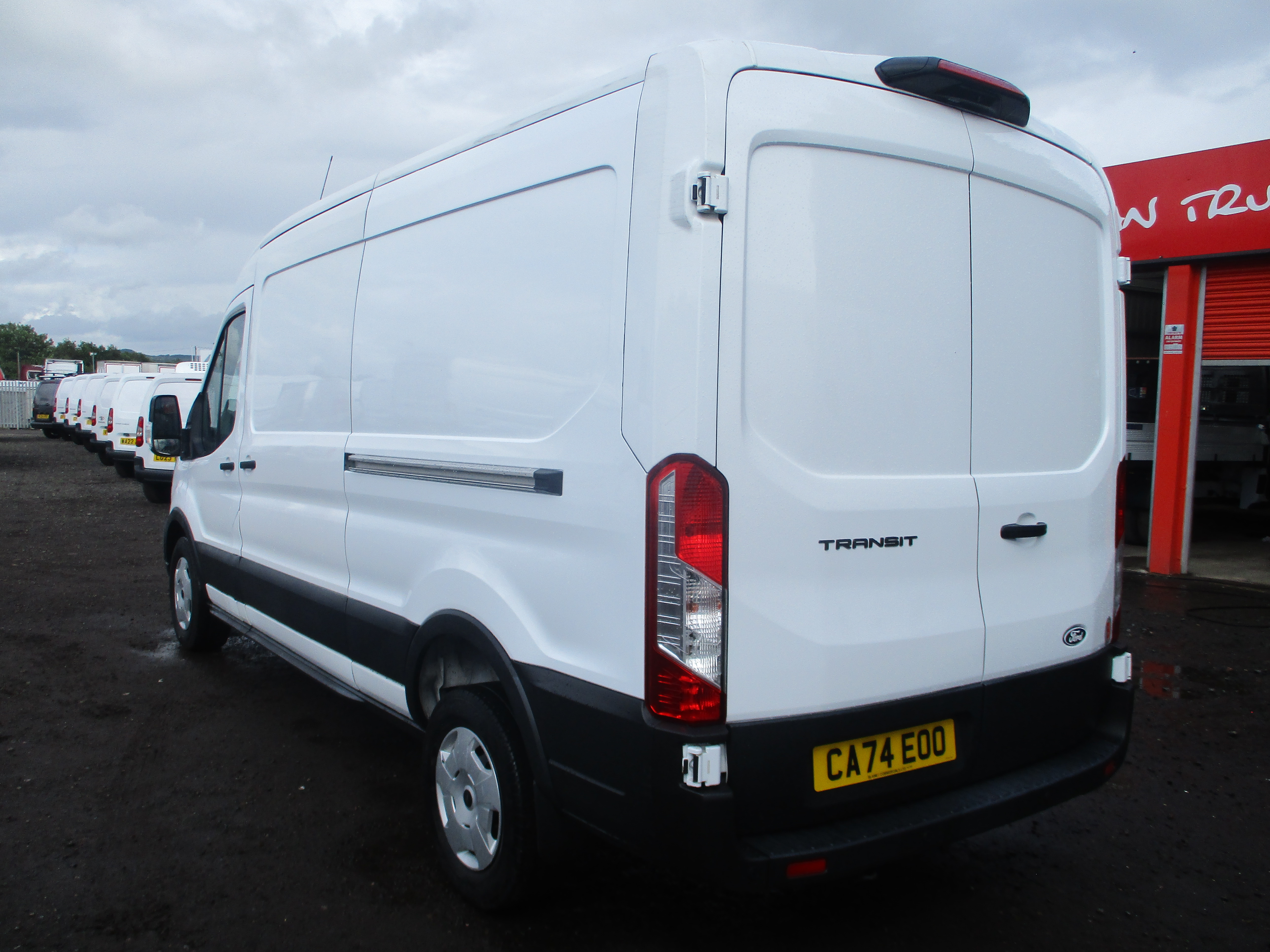Ford Transit 350 L3H2 2.0 EcoBlue LWB Medium Roof 130PS Trend Panel Van