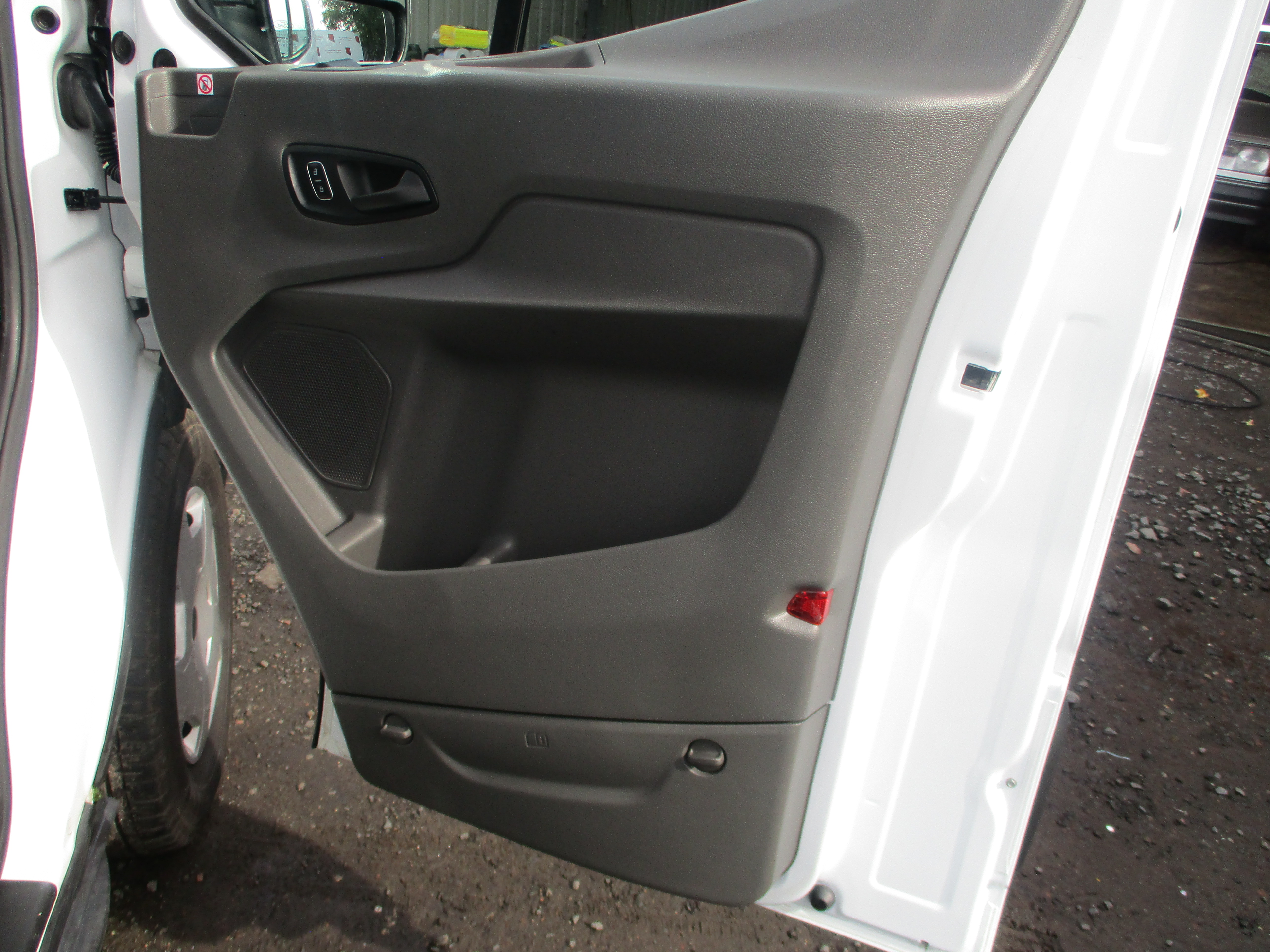 Ford Transit 350 L3H2 2.0 EcoBlue LWB Medium Roof 130PS Trend Panel Van