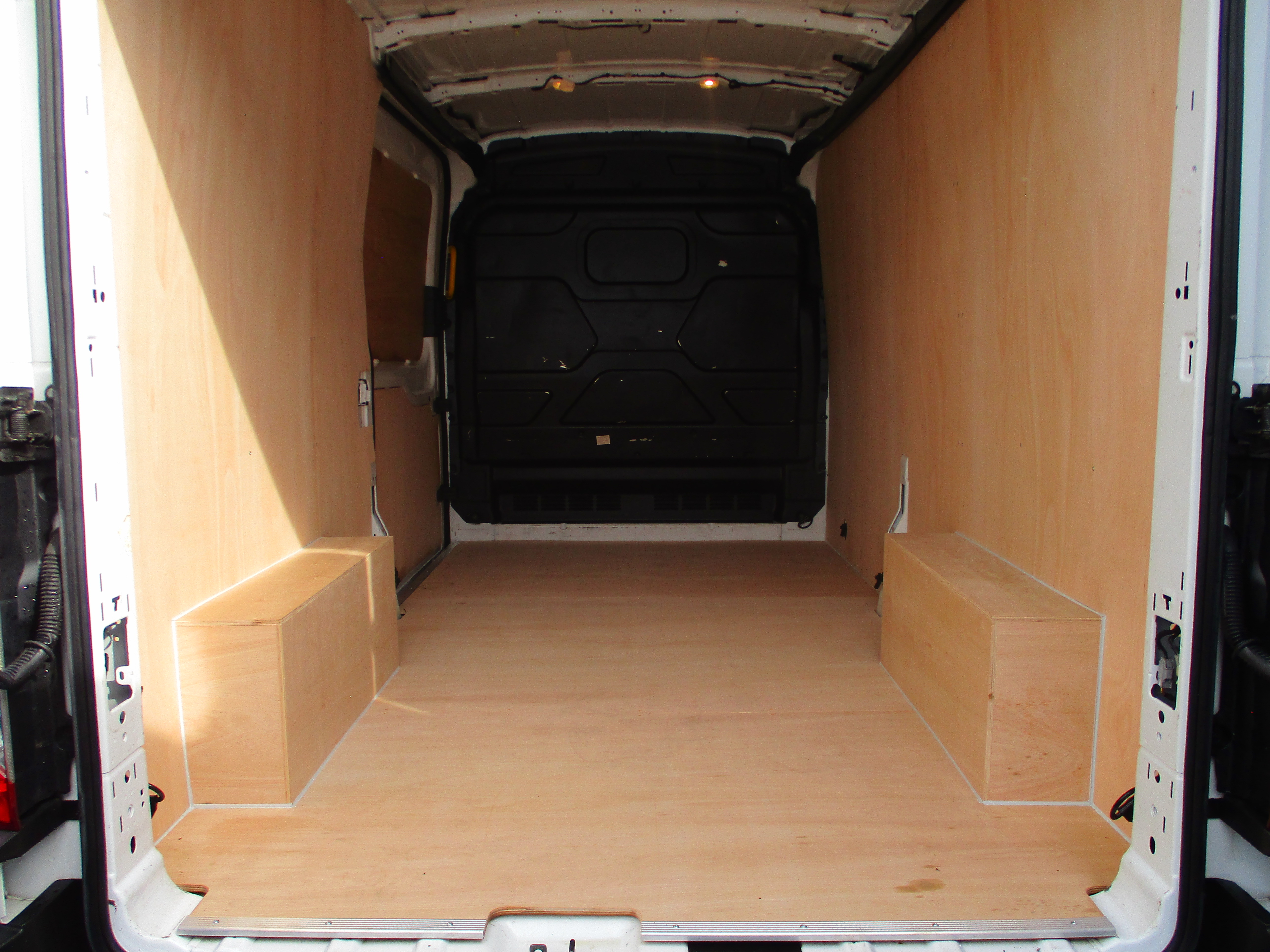 Ford Transit 350 L3H2 2.0 EcoBlue LWB Medium Roof 130PS Trend Panel Van