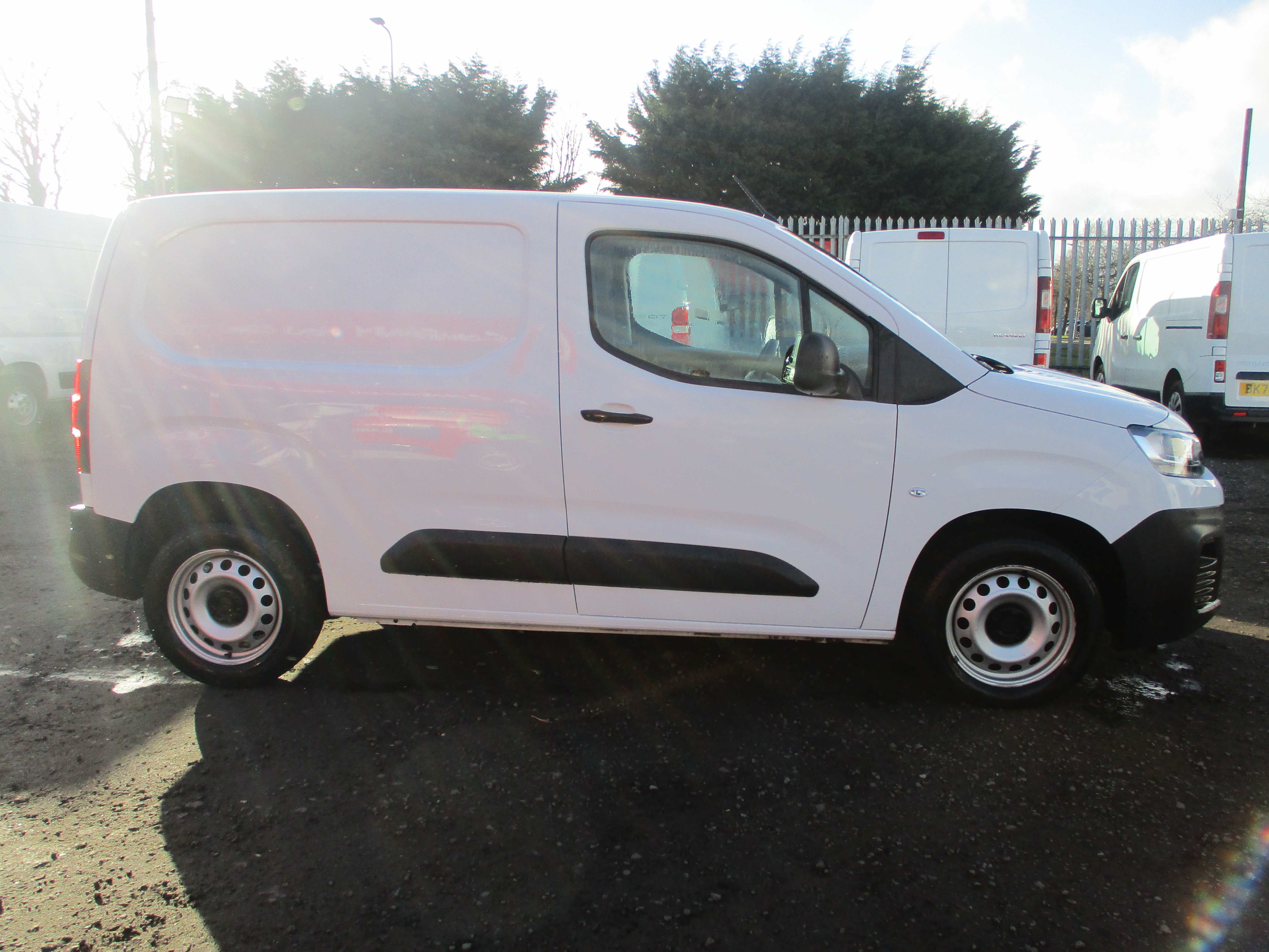 Citroen Berlingo M 1.5 BlueHDi 1000kg Enterprise Panel Van (ONLY 13,000 MILES)