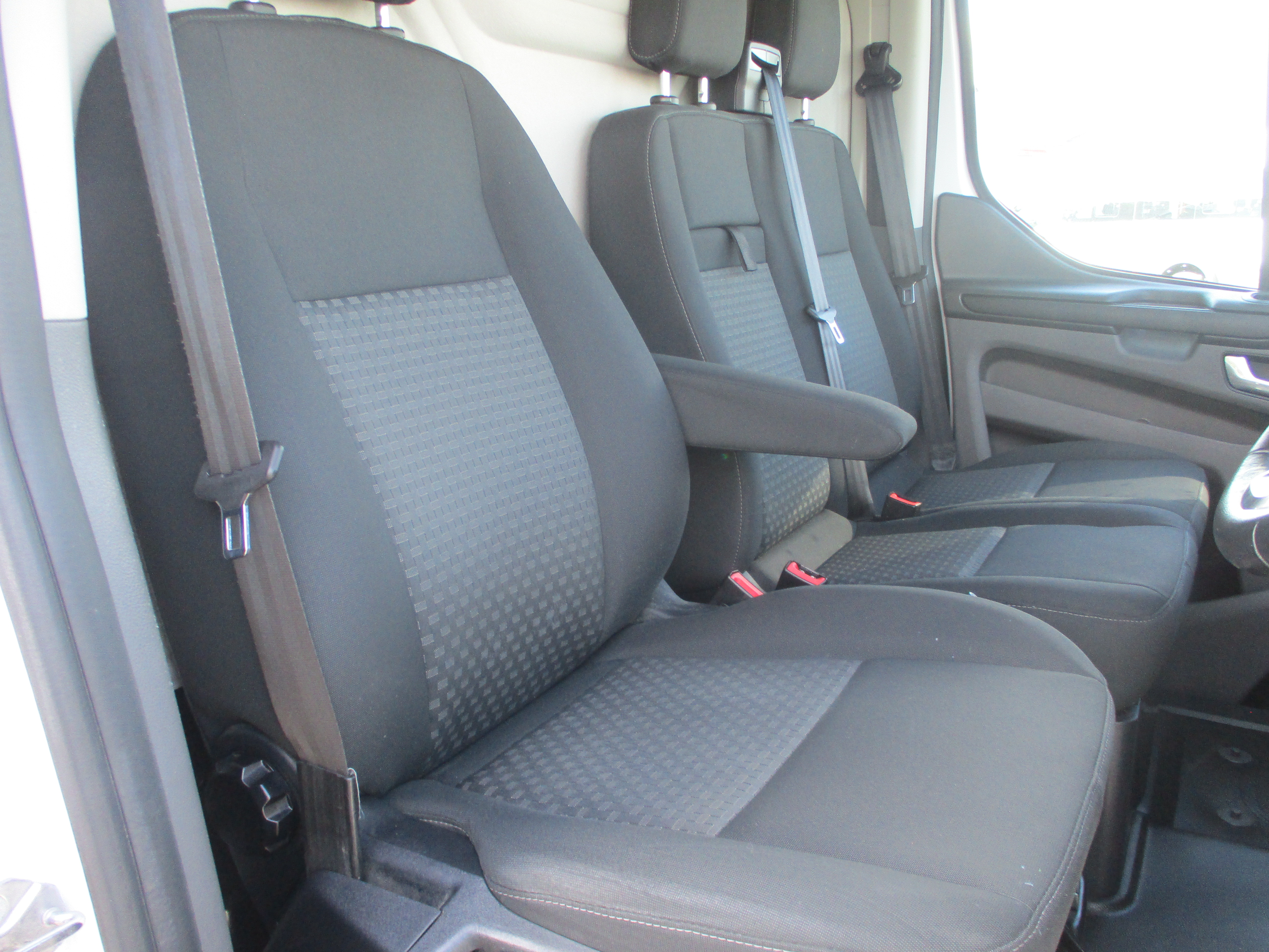 Ford Custom 300 L1H1 2.0 EcoBlue 130PS Trend Panel Van with AIR CON