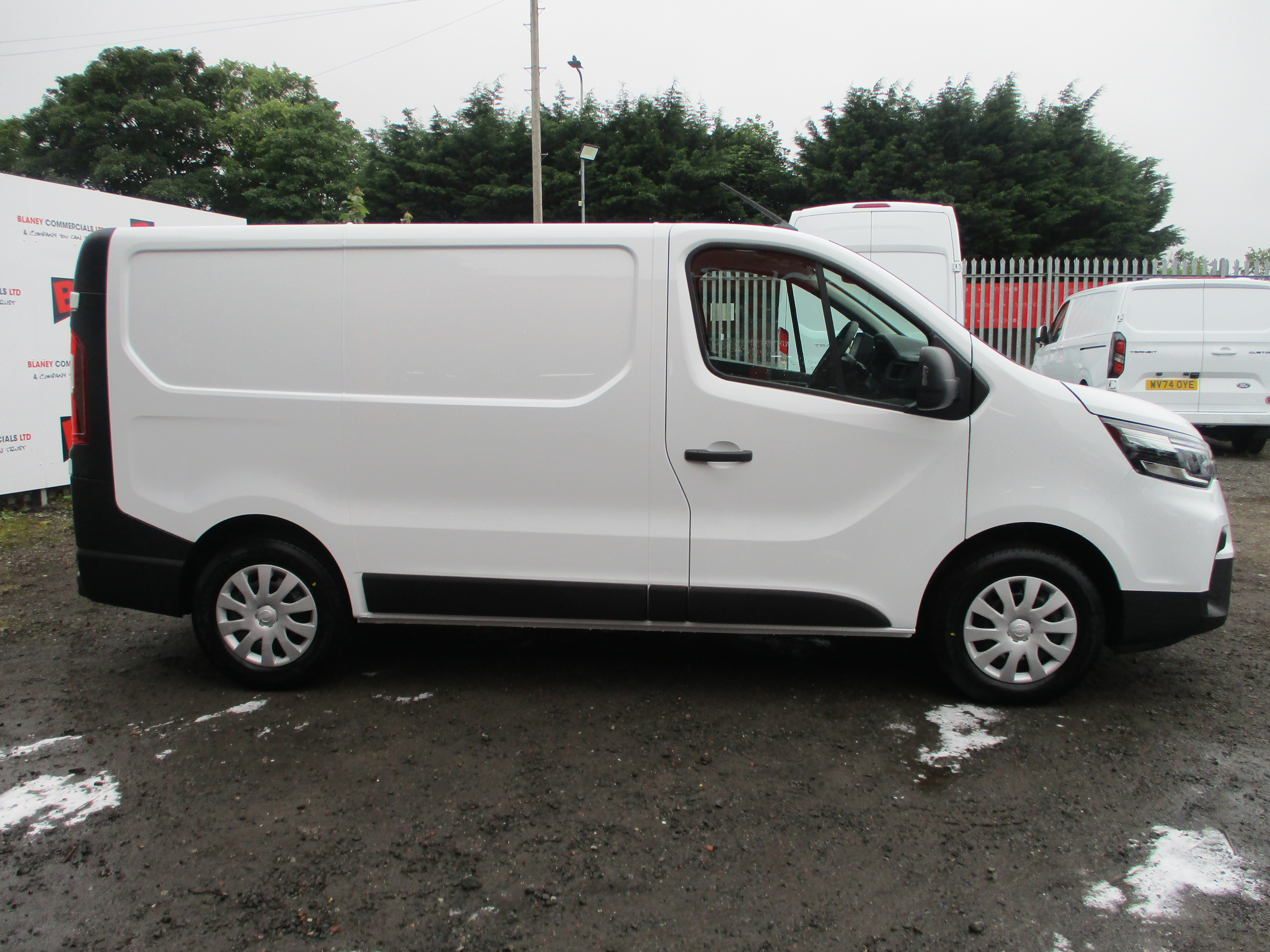 Nissan Primaster L1 2.0 dCi 110PS Acenta Panel Van (5 YEAR WARRANTY) CHOICE OF 3 READY TO GO !!!