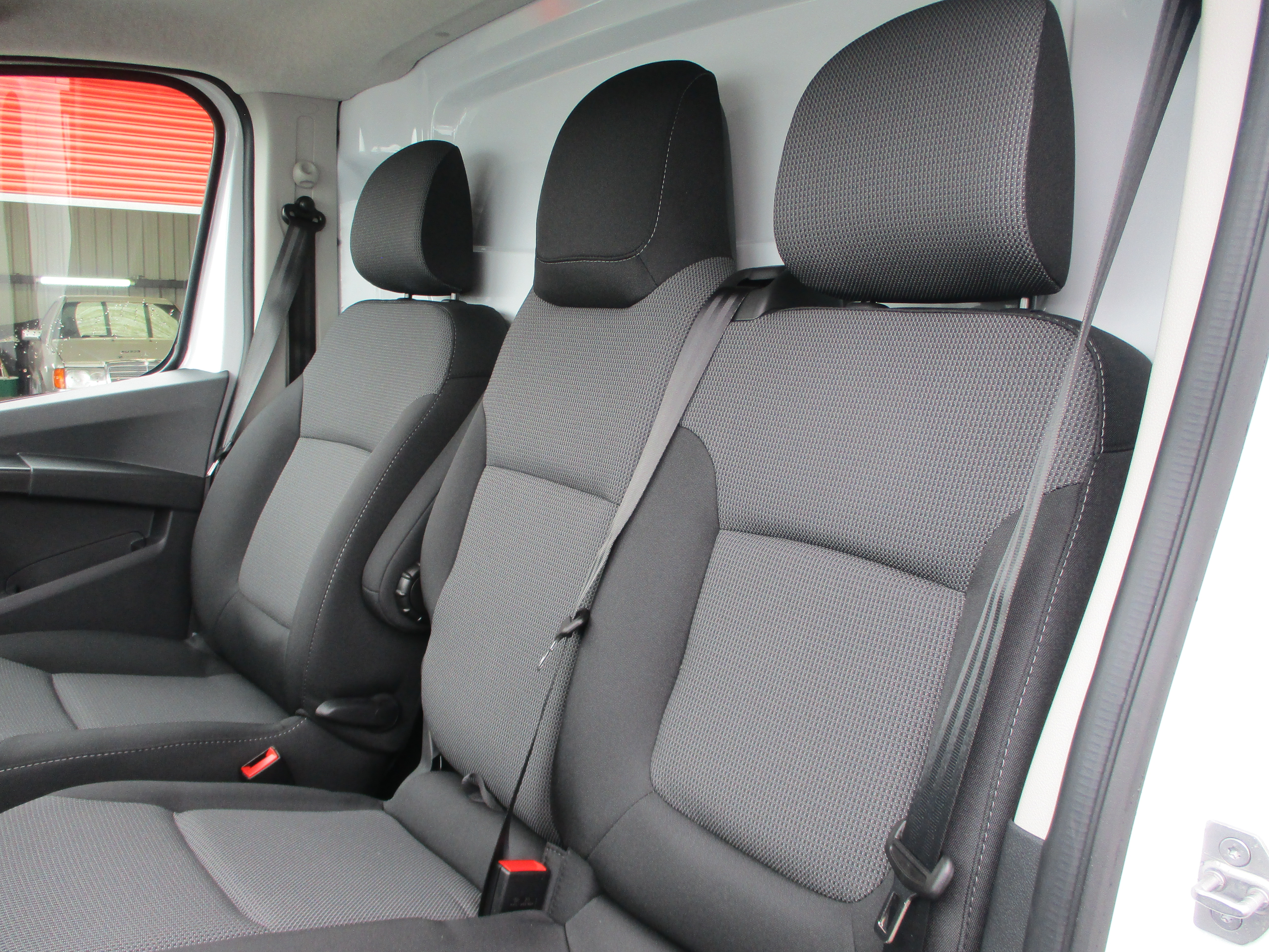 Nissan Primaster L1 2.0 dCi 110PS Acenta Panel Van (5 YEAR WARRANTY) CHOICE OF 3 READY TO GO !!!