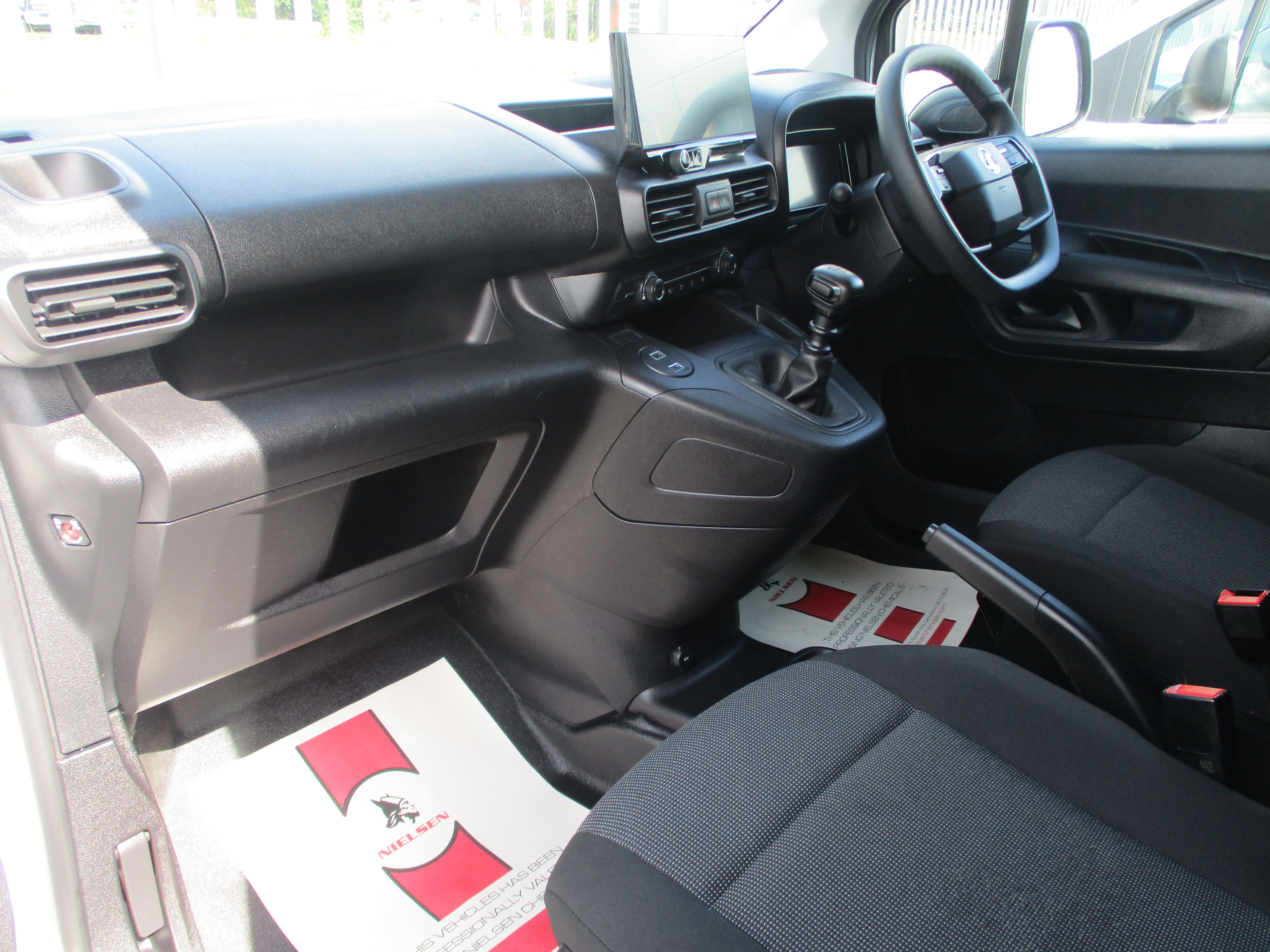 Vauxhall Combo Cargo 1.5TD 100PS Prime Van with NICE SPEC