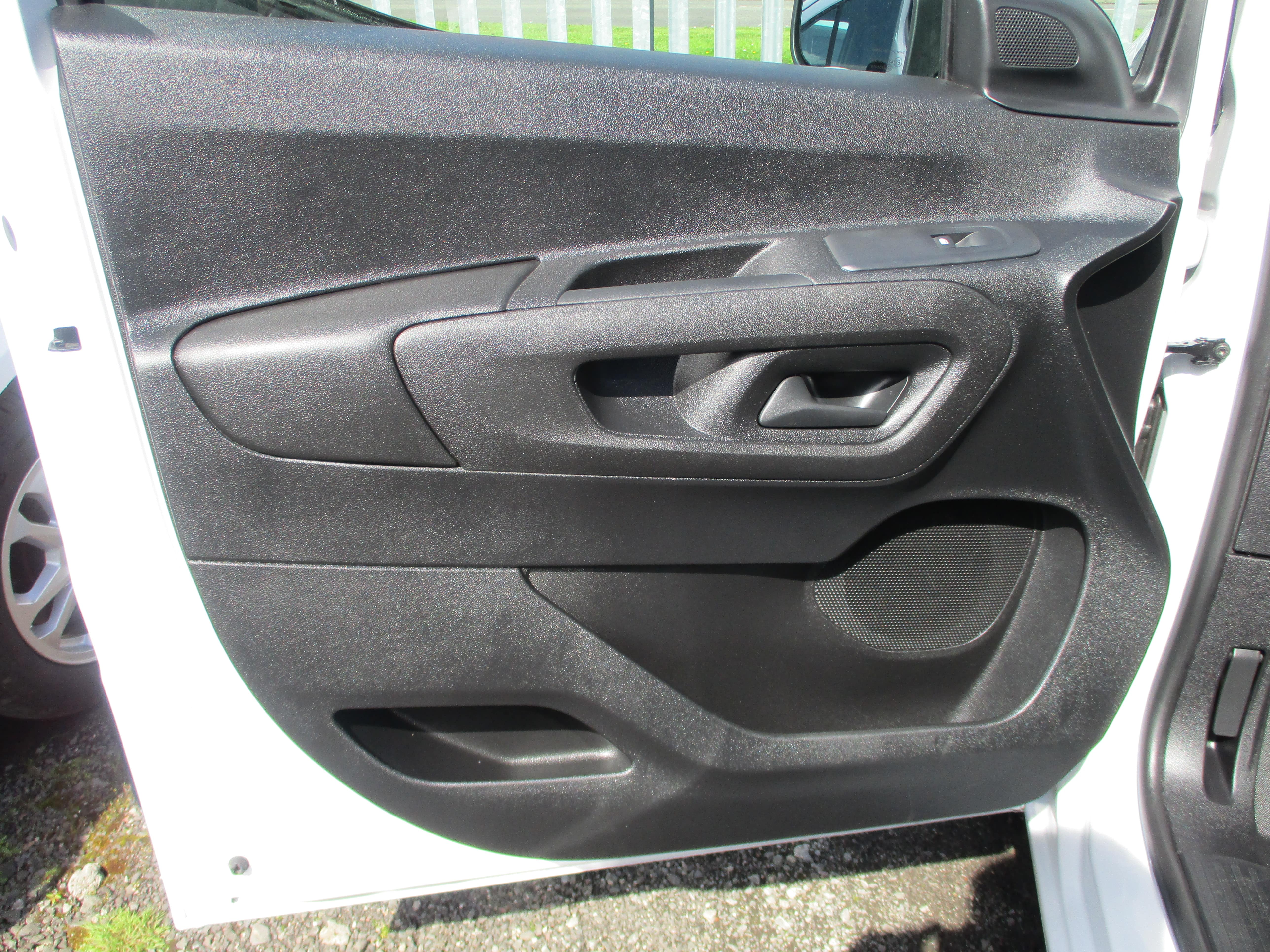 Vauxhall Combo Cargo 1.5TD 100PS Prime Van with NICE SPEC