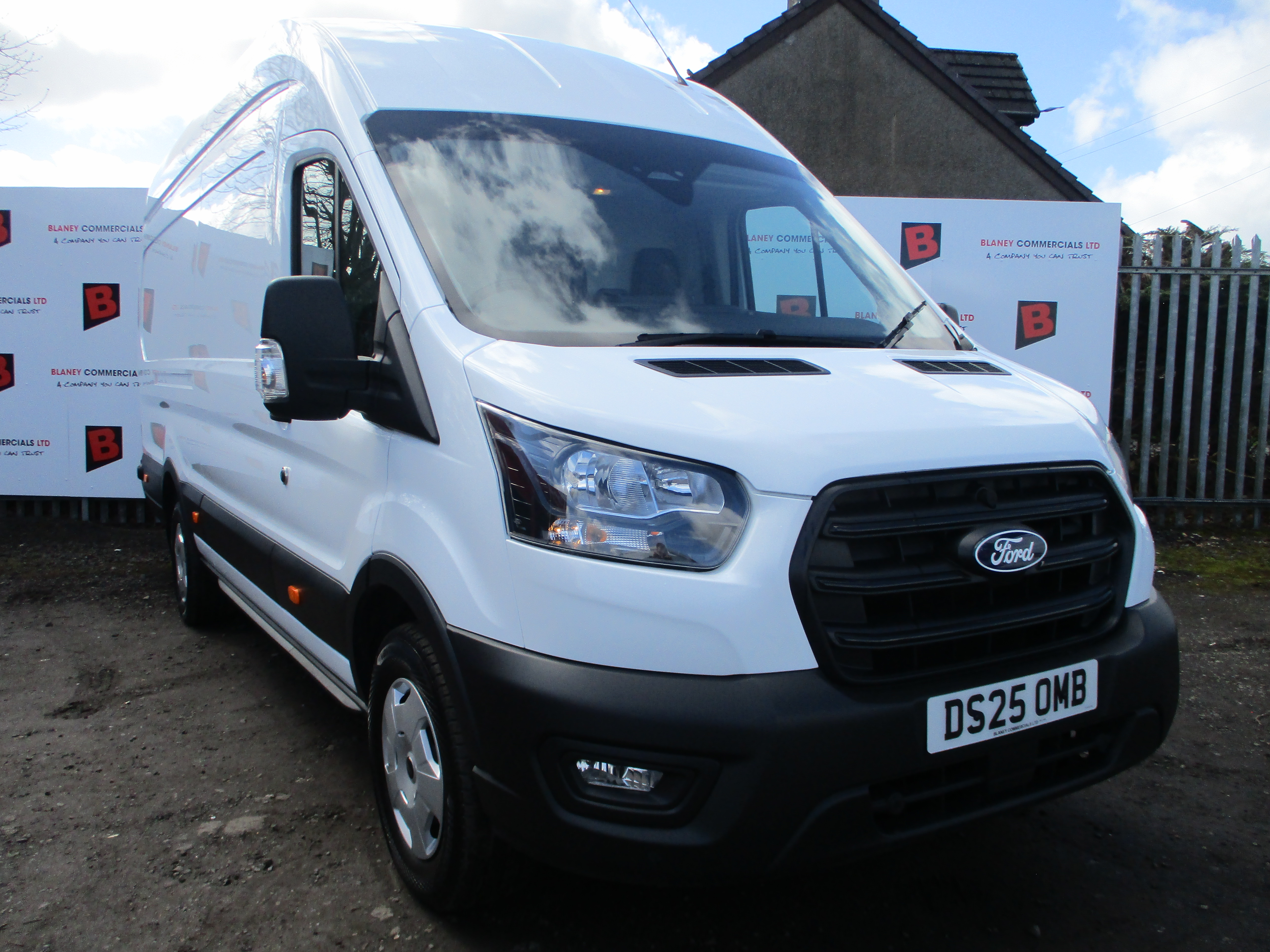 Ford Transit 350 2.0 EcoBlue 130PS L4H3 (JUMBO) RWD Trend Van (VERY NICE BIG VAN)