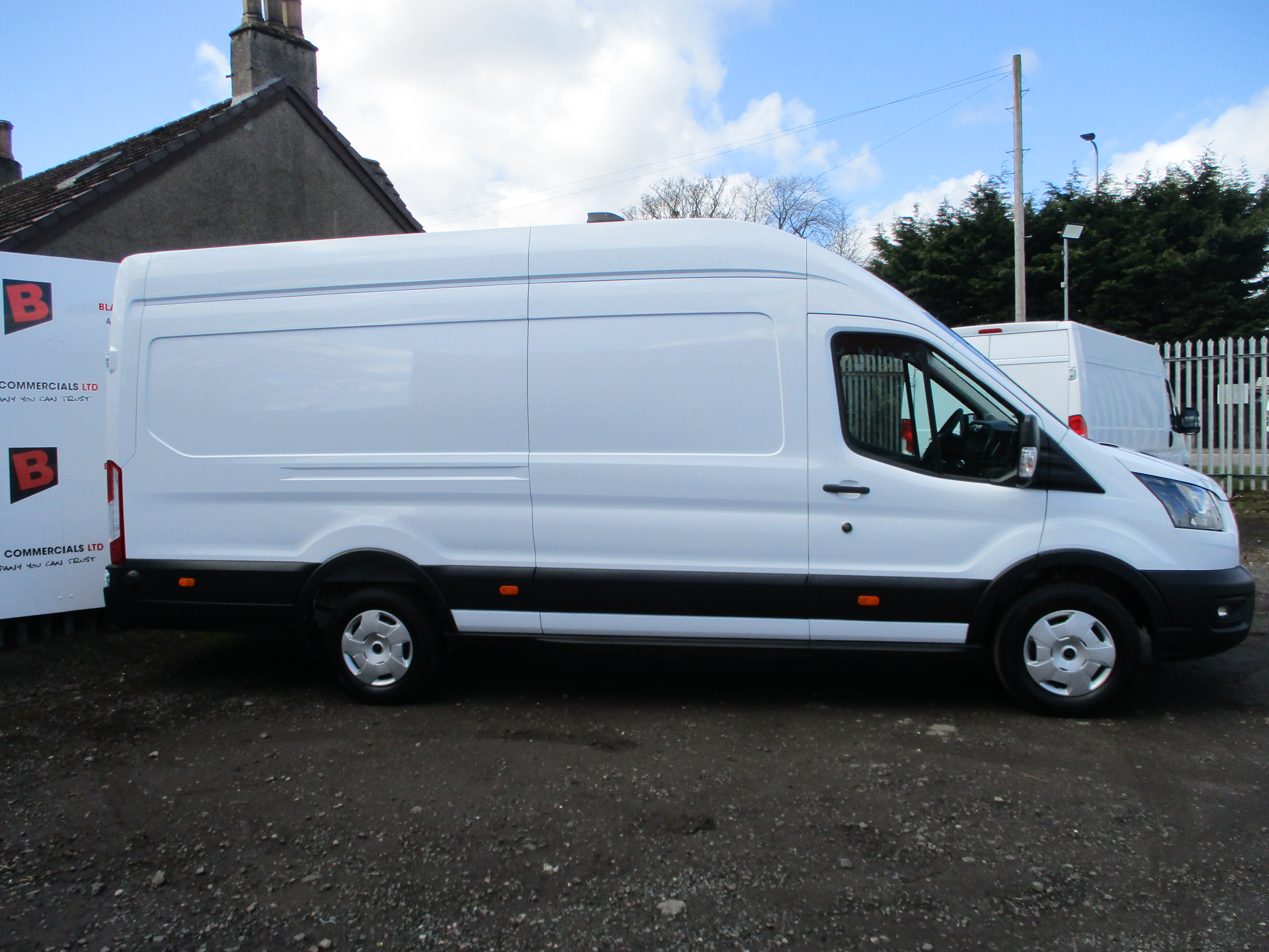 Ford Transit 350 2.0 EcoBlue 130PS L4H3 (JUMBO) RWD Trend Van (VERY NICE BIG VAN)