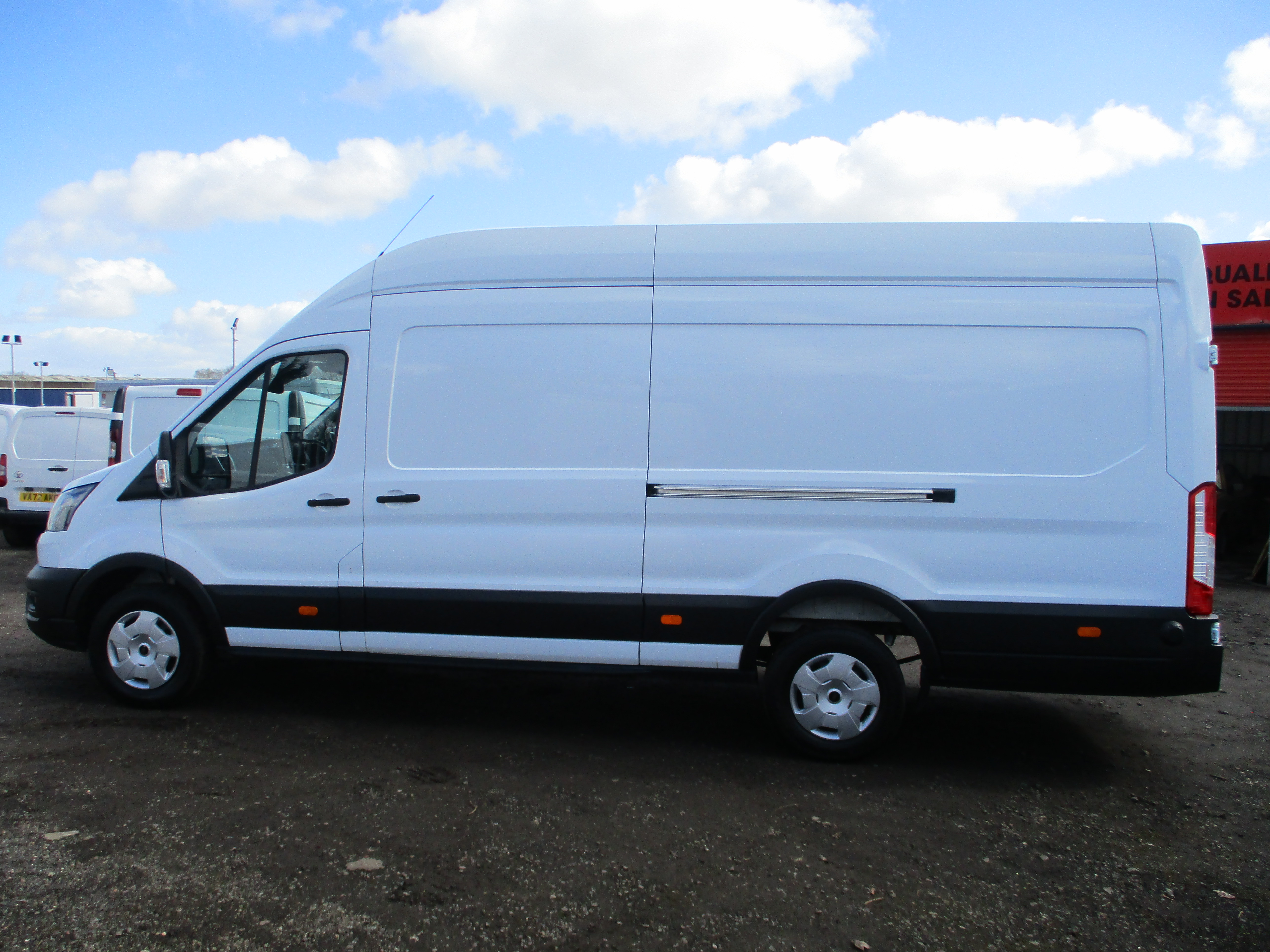 Ford Transit 350 2.0 EcoBlue 130PS L4H3 (JUMBO) RWD Trend Van (VERY NICE BIG VAN)