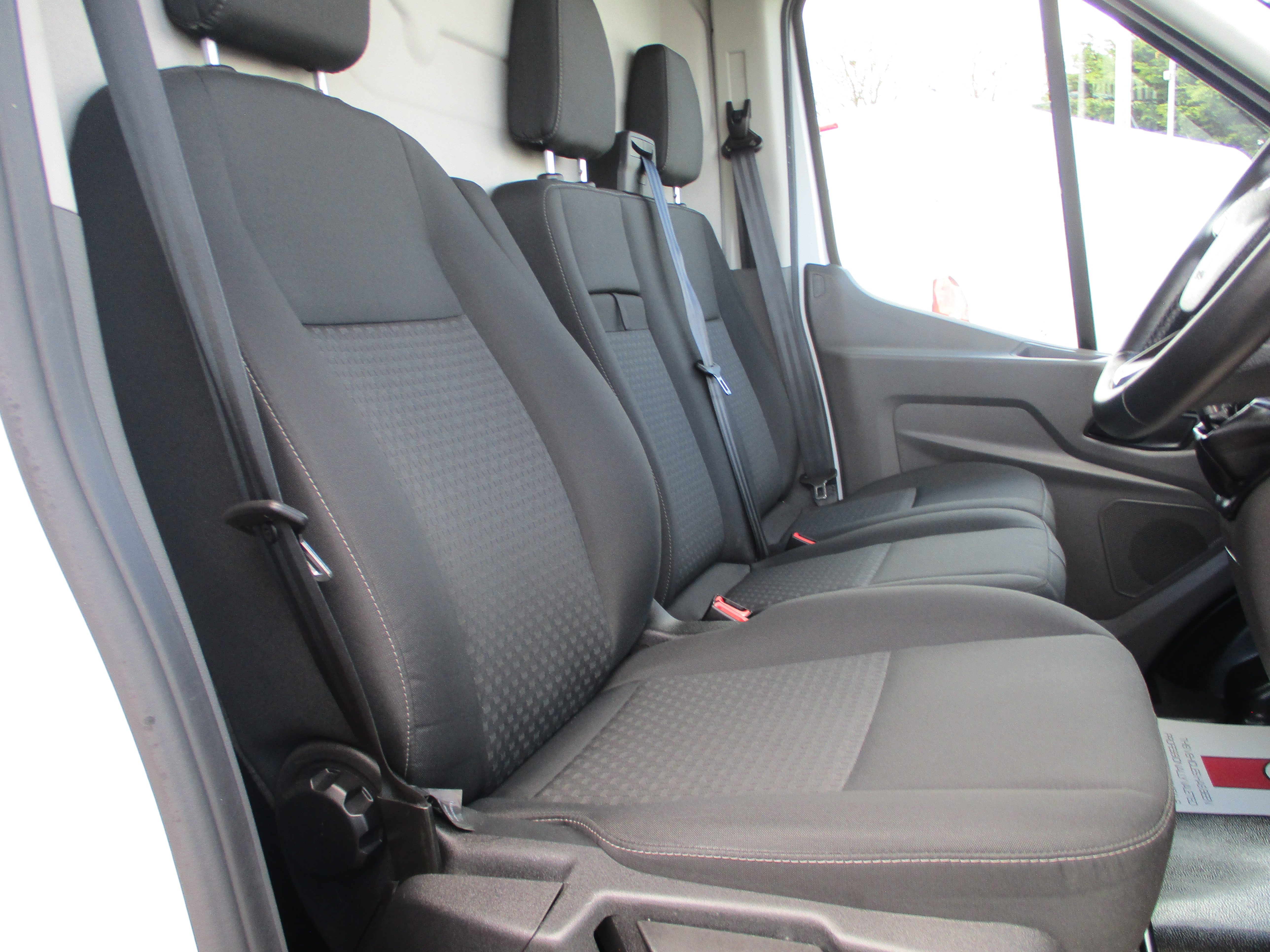 Ford Transit 350 2.0 EcoBlue 130PS L4H3 (JUMBO) RWD Trend Van (VERY NICE BIG VAN)