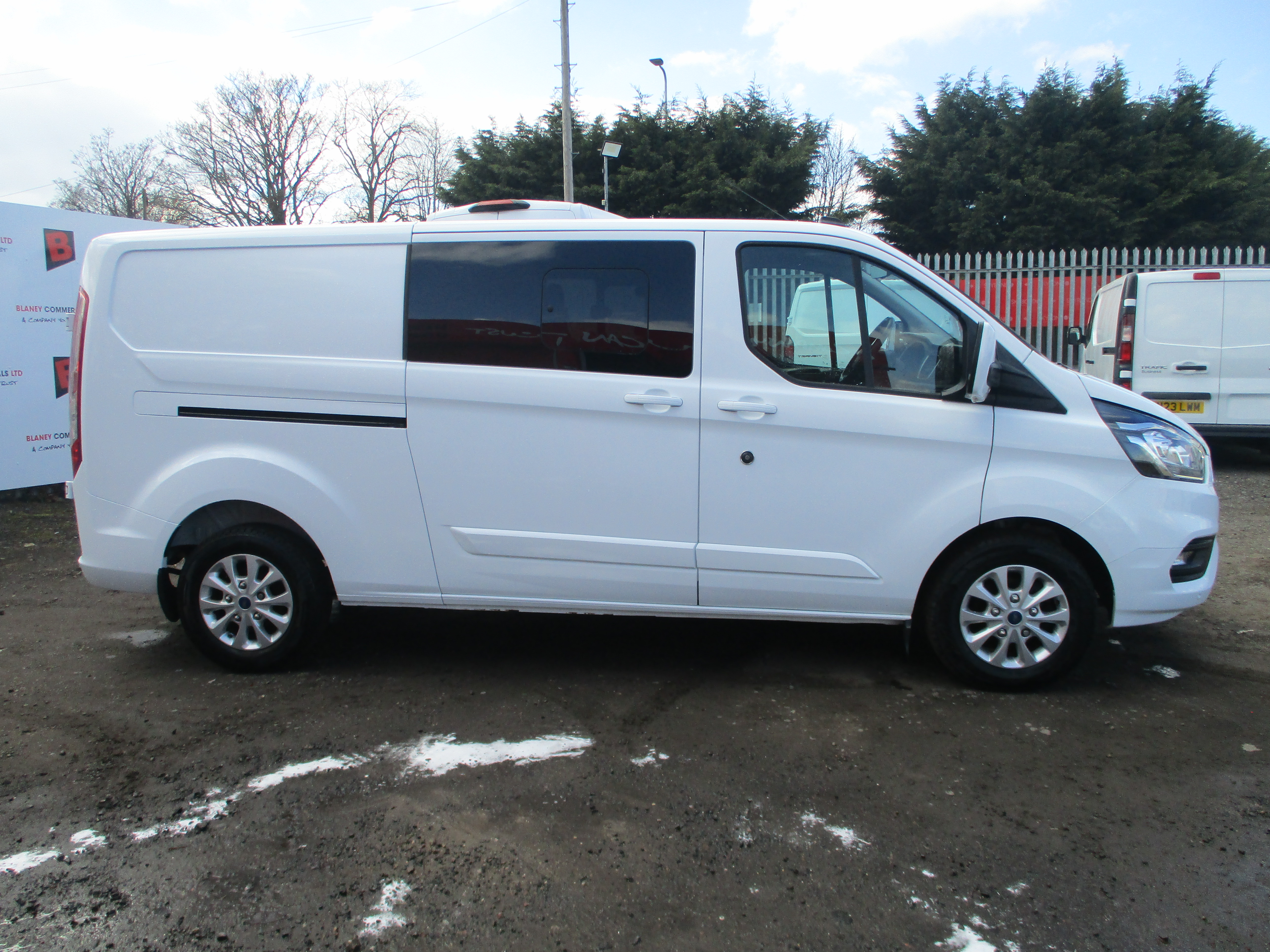 Ford Custom 320 L2 2.0 EcoBlue 130PS DCIV (CREWVAN) Limited