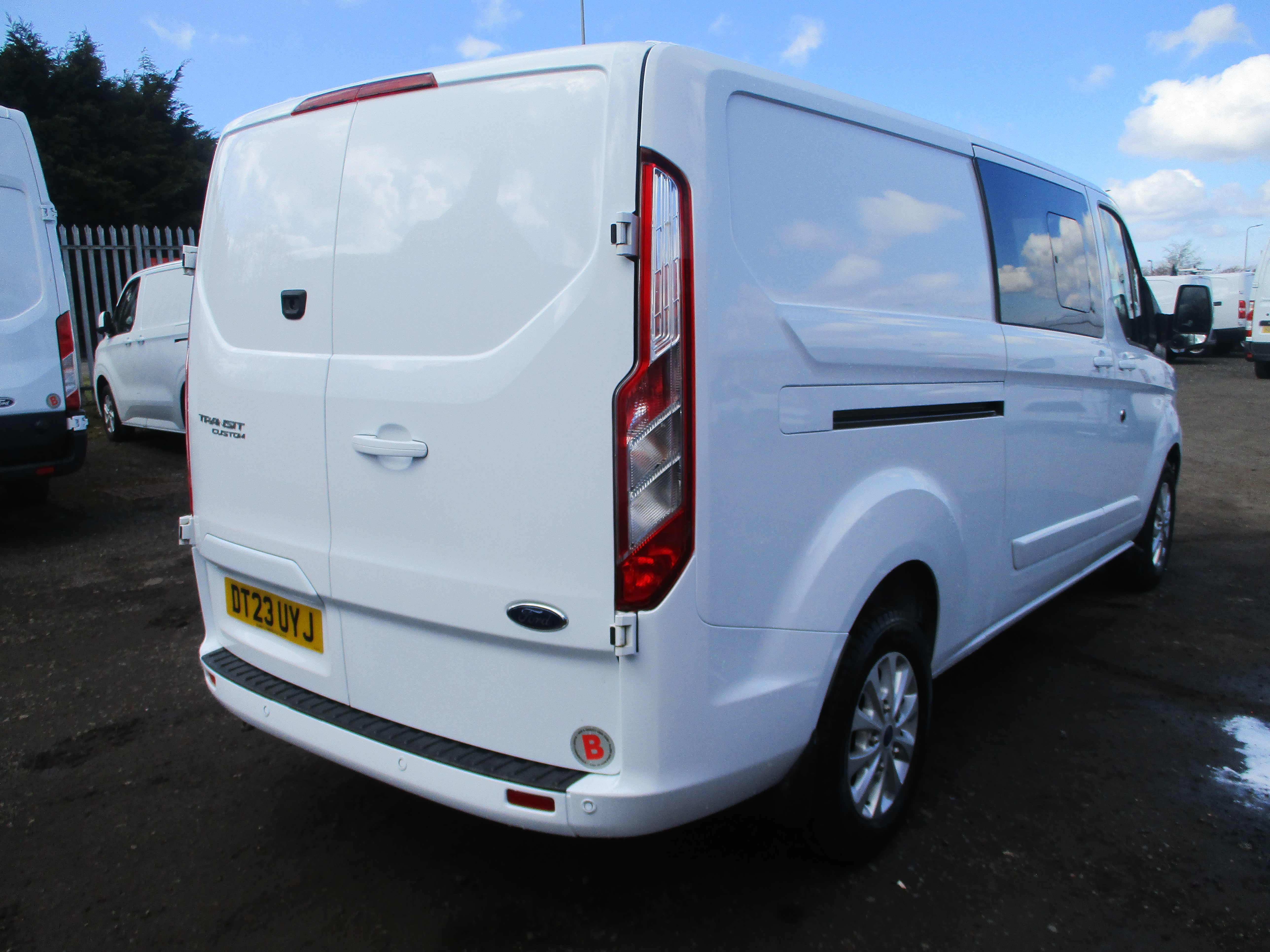 Ford Custom 320 L2 2.0 EcoBlue 130PS DCIV (CREWVAN) Limited