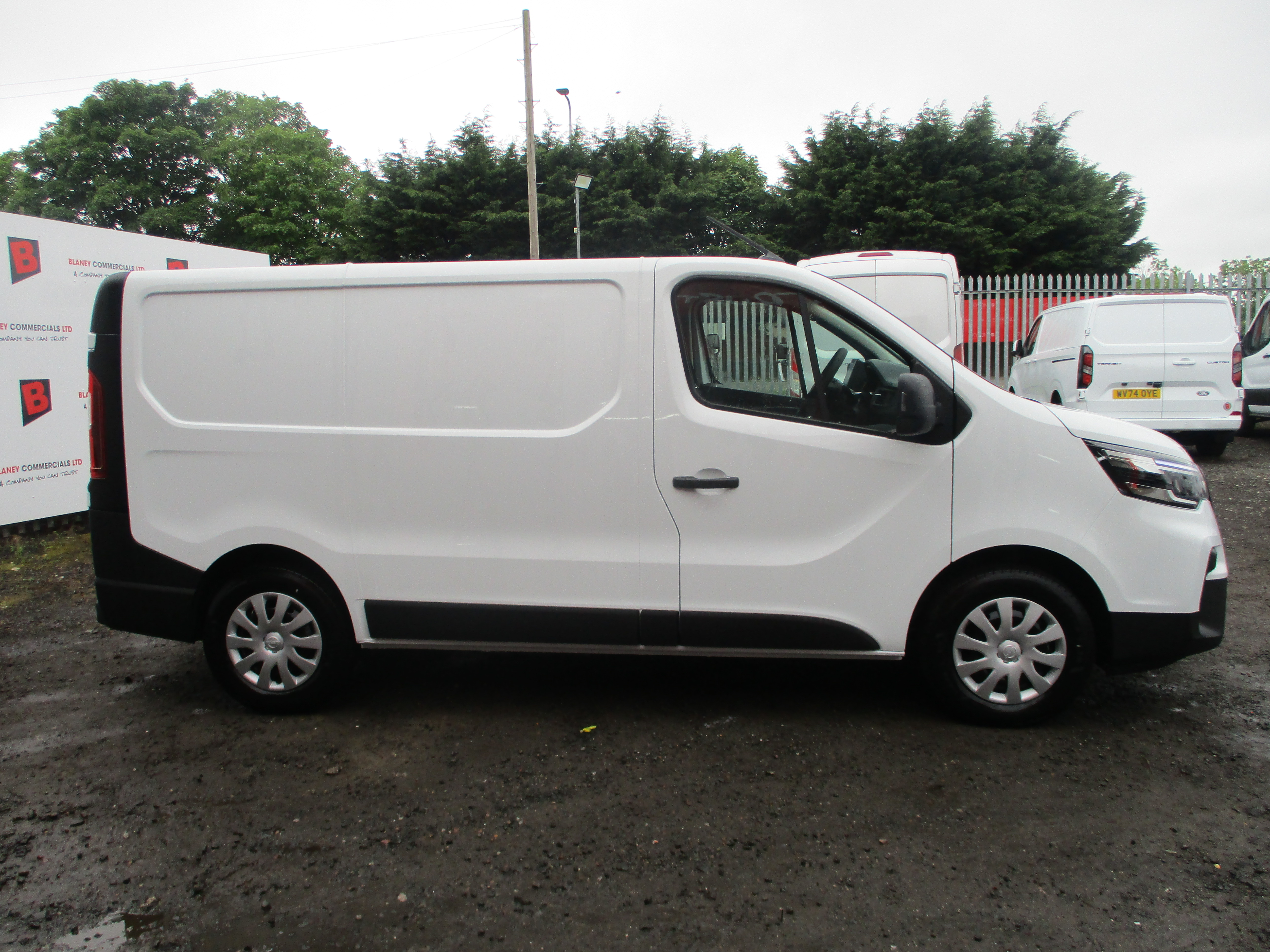 Nissan Primaster L1 2.0 dCi 110PS Acenta Panel Van (5 YEAR WARRANTY)