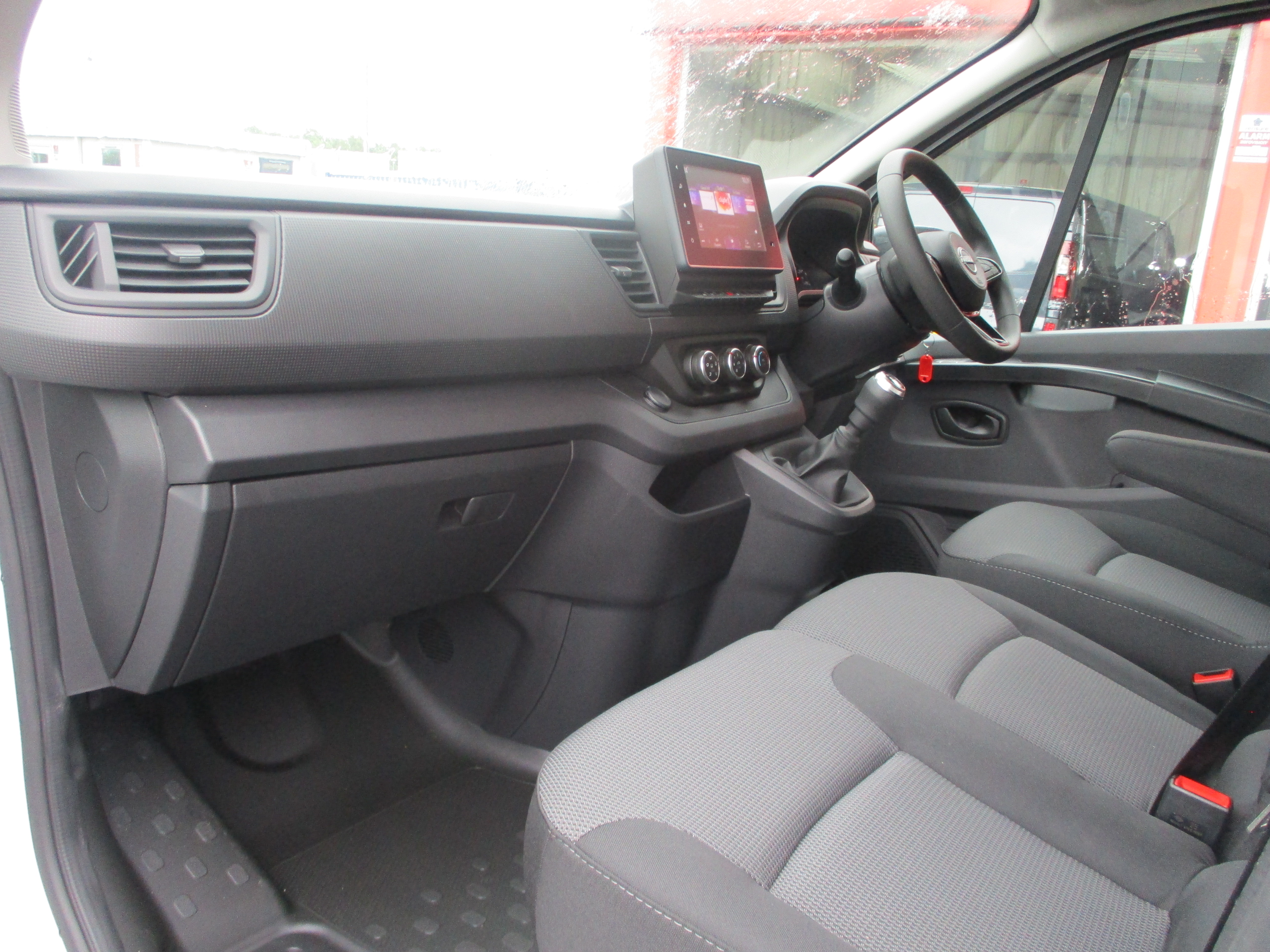 Nissan Primaster L1 2.0 dCi 110PS Acenta Panel Van (5 YEAR WARRANTY)