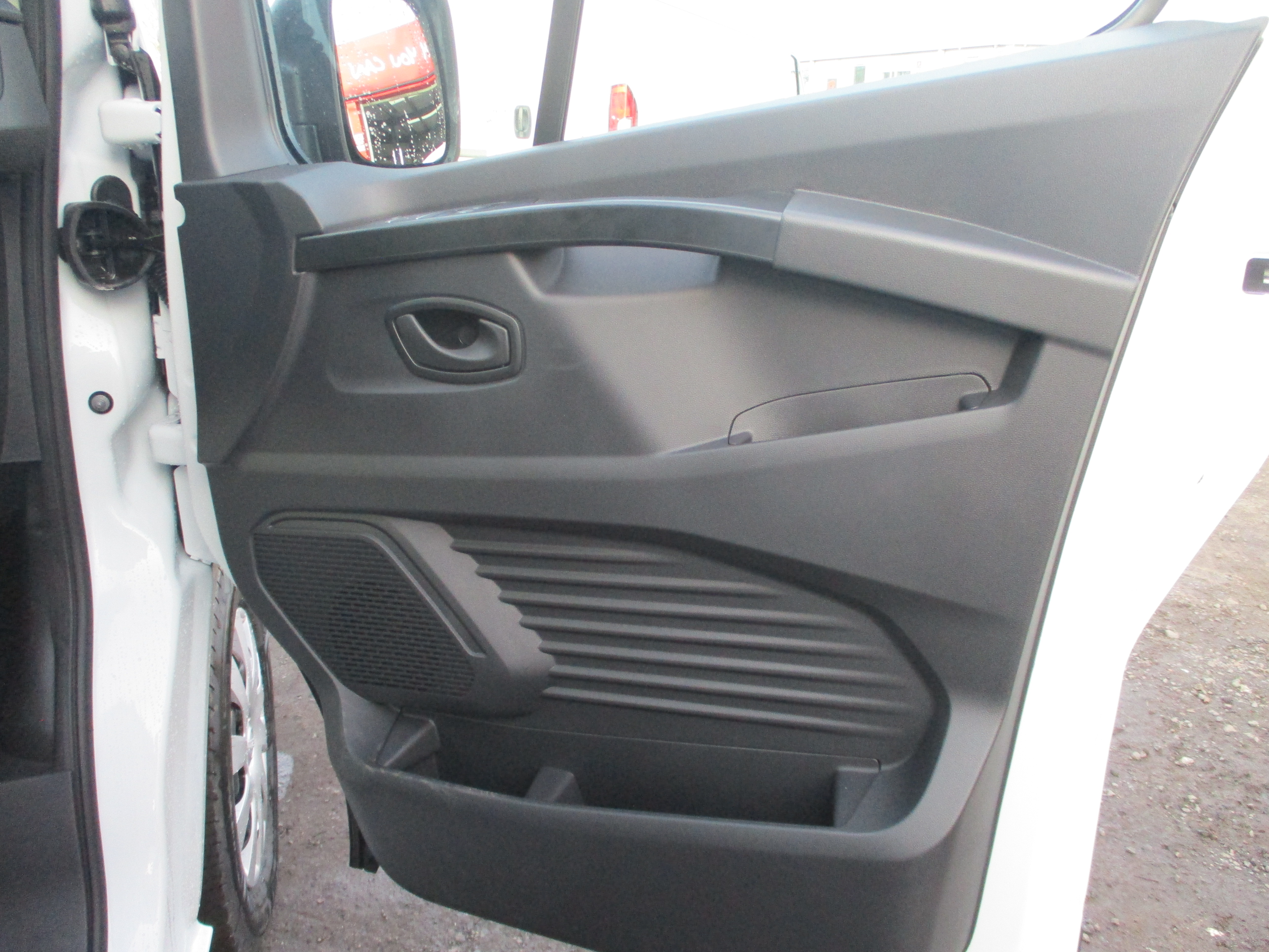 Nissan Primaster L2H1 LWB 2.0 dCi 130PS Acenta Panel Van (5 YEARS NISSAN WARRANTY)