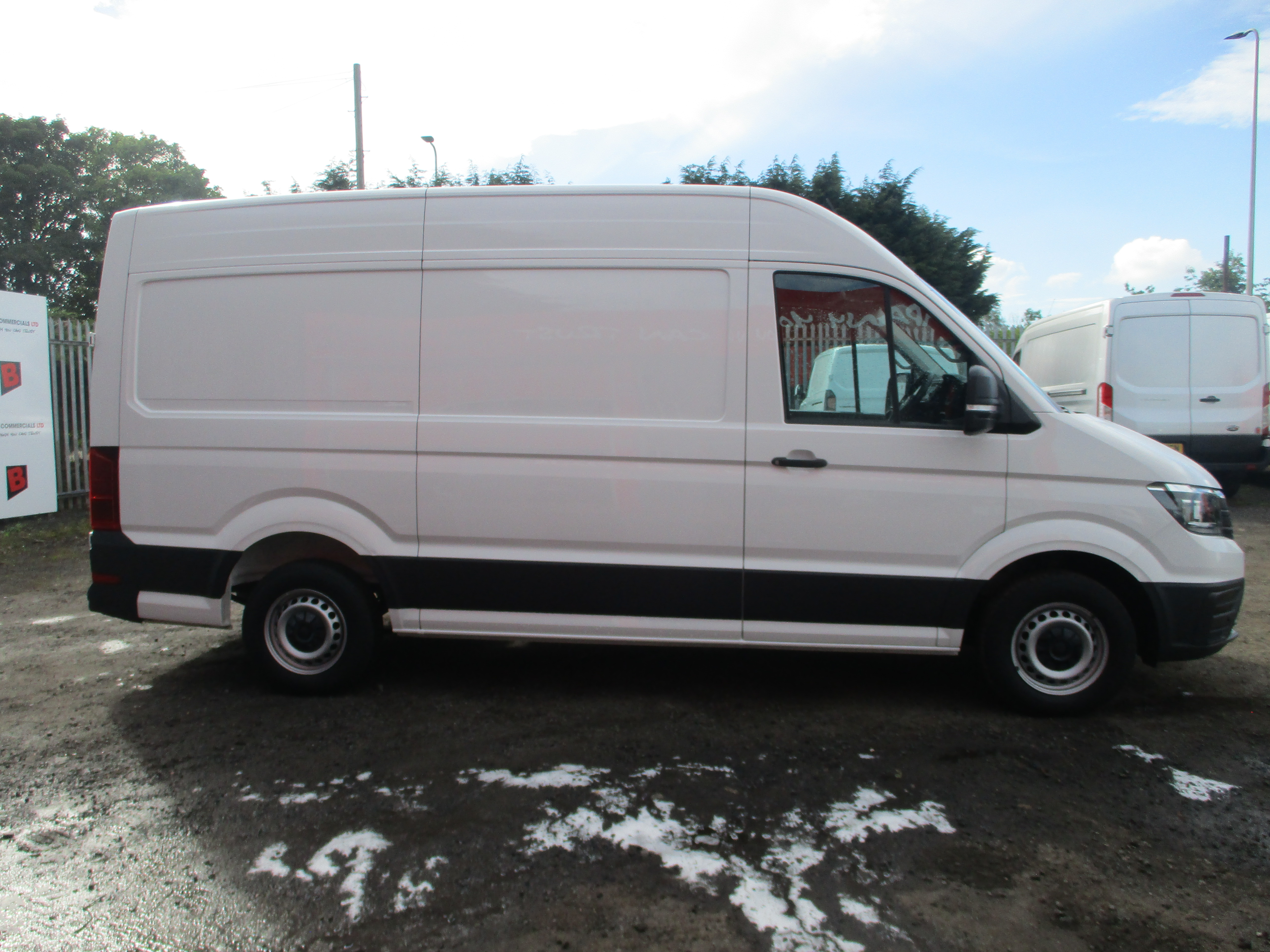 Volkswagen Crafter CR35 L2H2 (MWB) 2.0 TDi FWD Startline Van with AIR CON