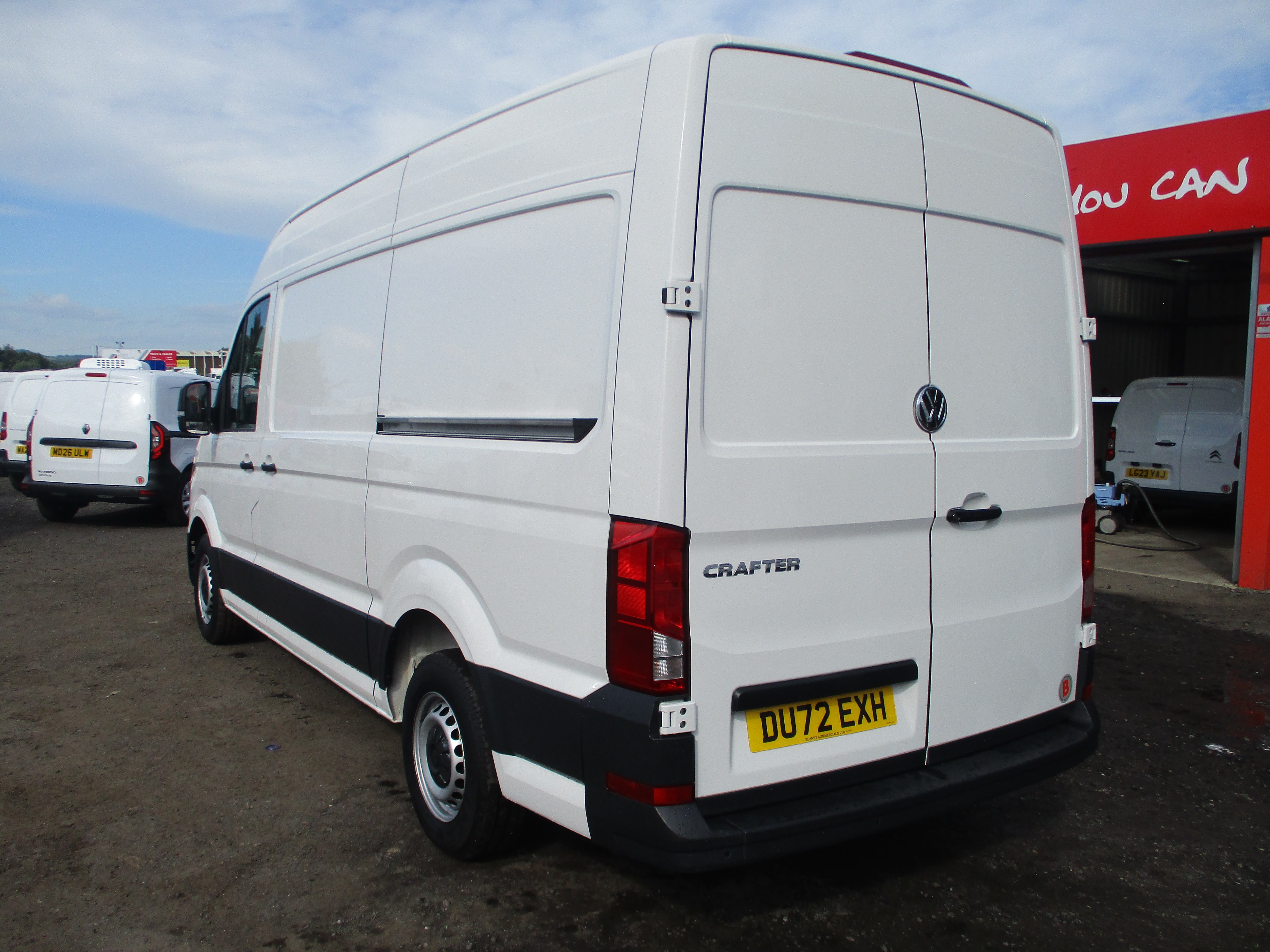 Volkswagen Crafter CR35 L2H2 (MWB) 2.0 TDi FWD Startline Van with AIR CON