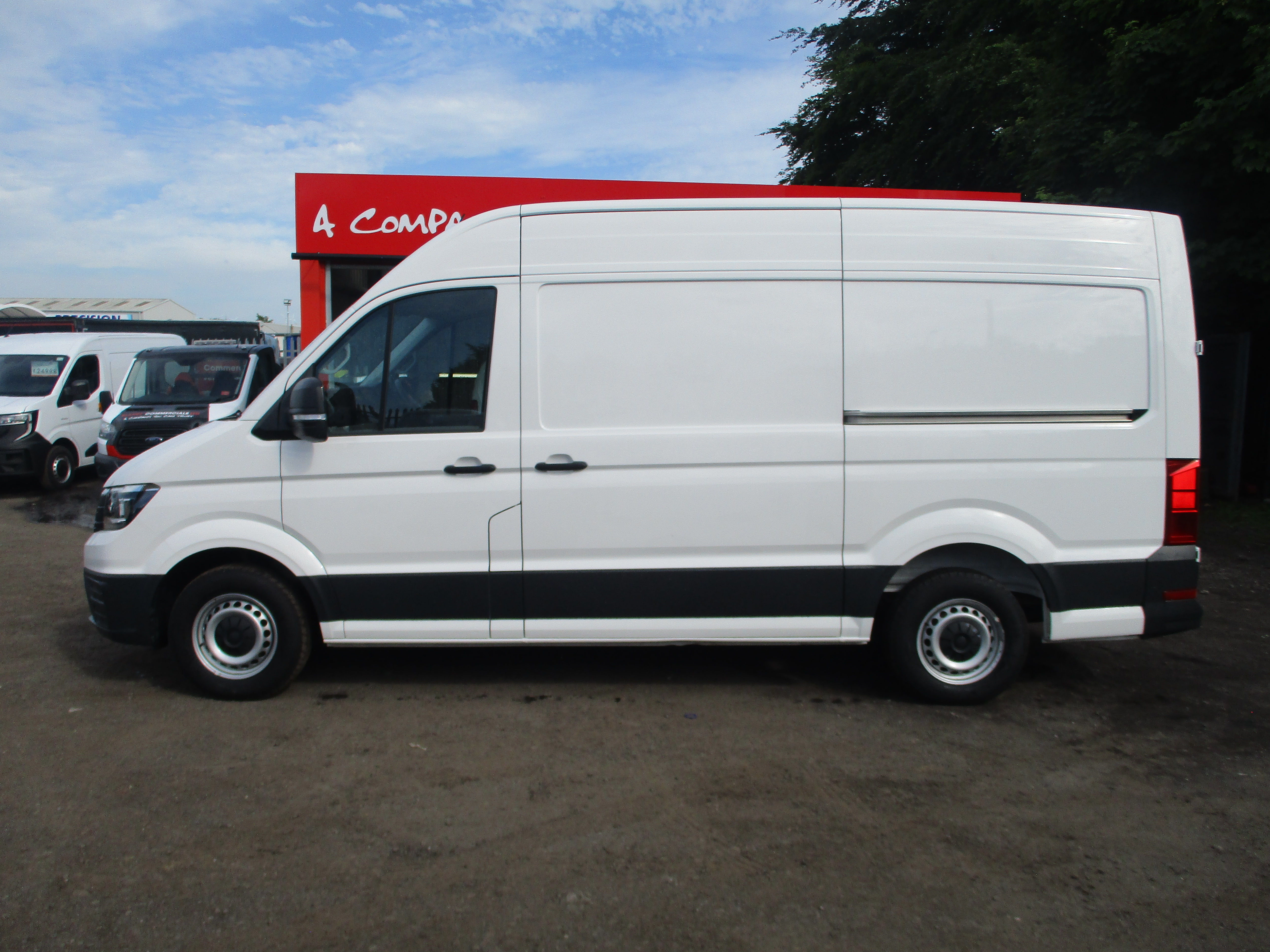 Volkswagen Crafter CR35 L2H2 (MWB) 2.0 TDi FWD Startline Van with AIR CON