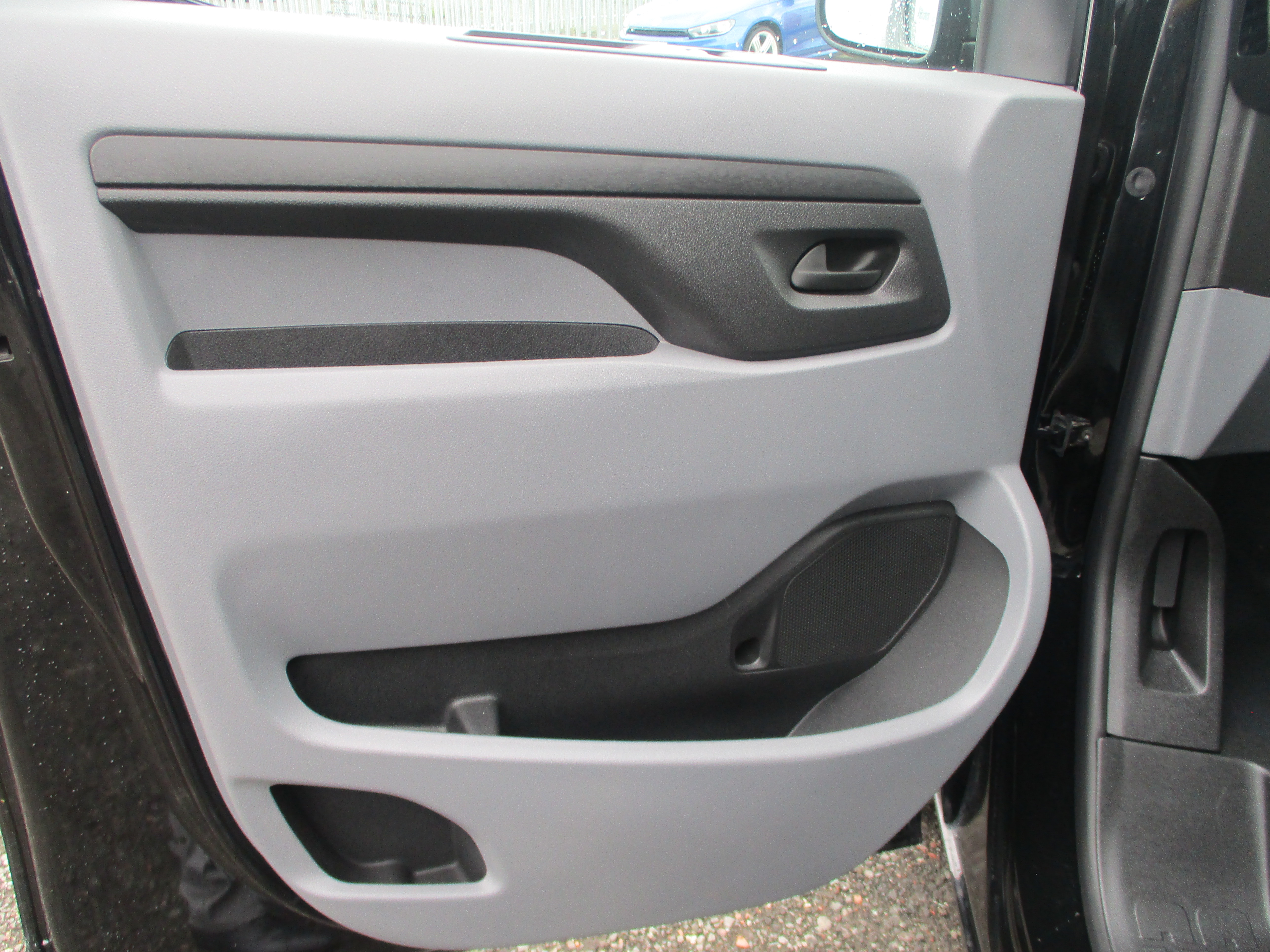 Vauxhall Vivaro L2 3100 2.0 CDTi 120PS EURO 6 Sportive Panel Van LIKE NEW!!