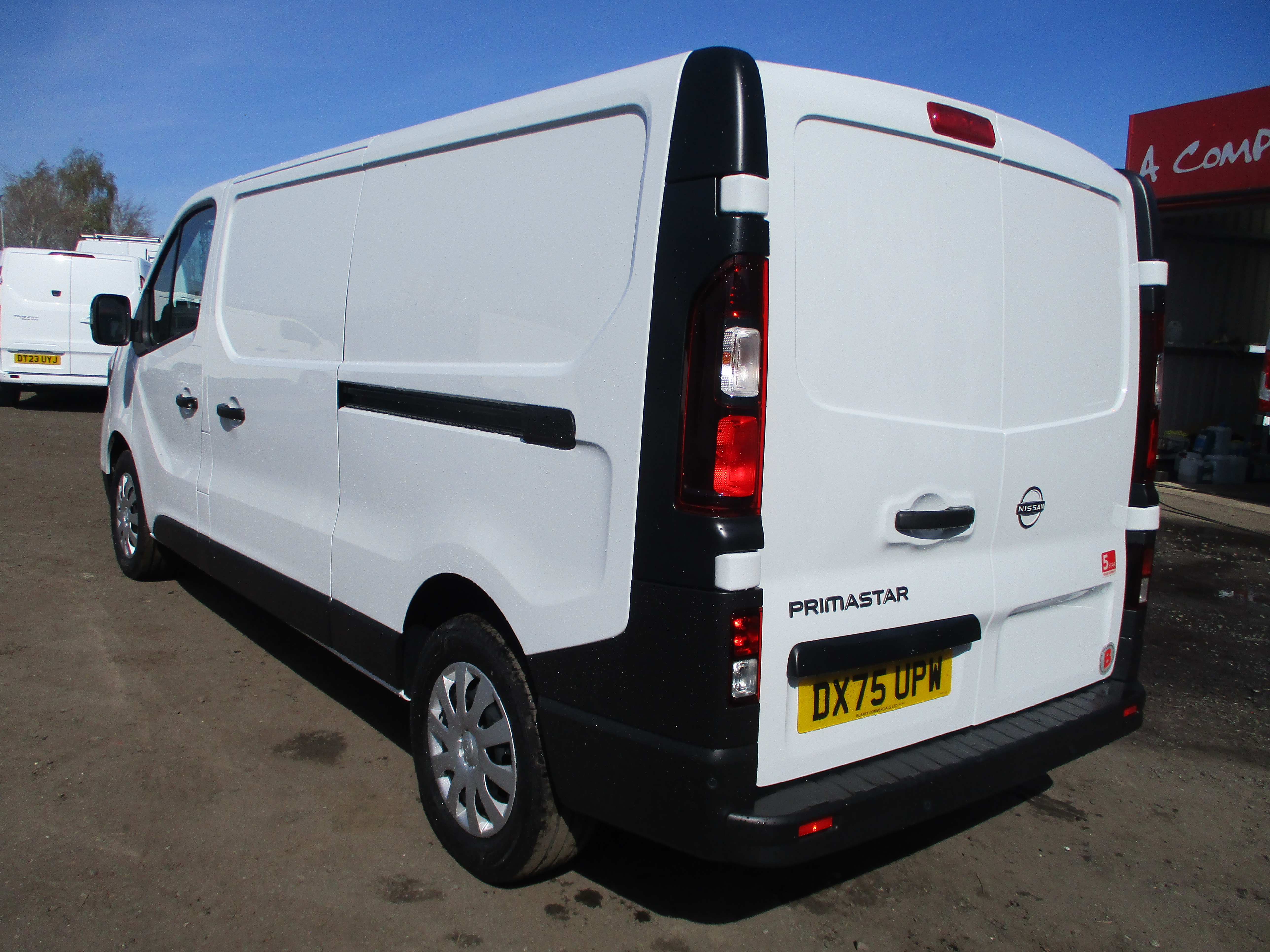 Nissan Primaster L2 2.0 dCi 130PS Acenta Van (5 YEAR WARRANTY !!)