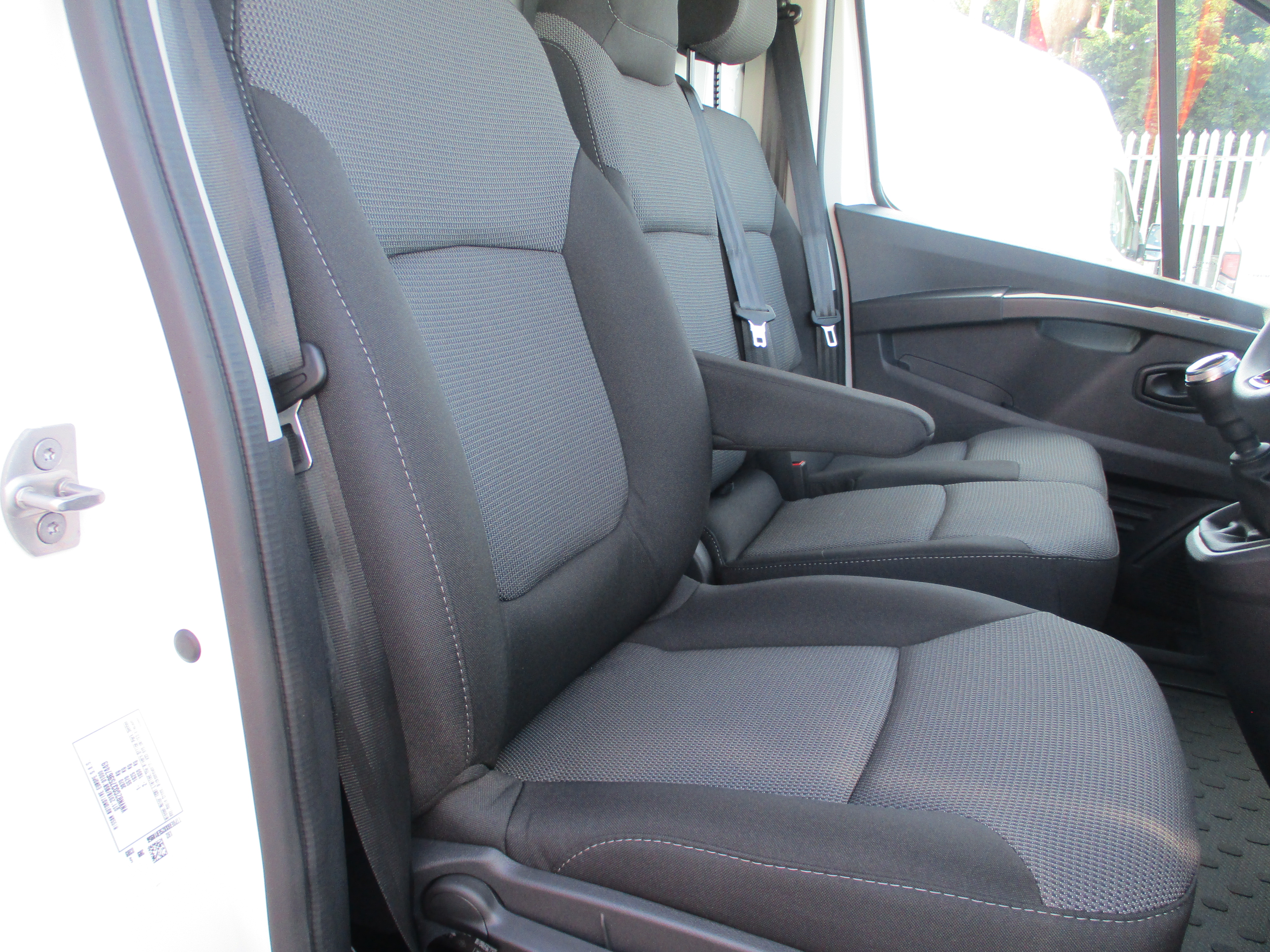 Nissan Primaster L2 2.0 dCi 130PS Acenta Van (5 YEAR WARRANTY !!)