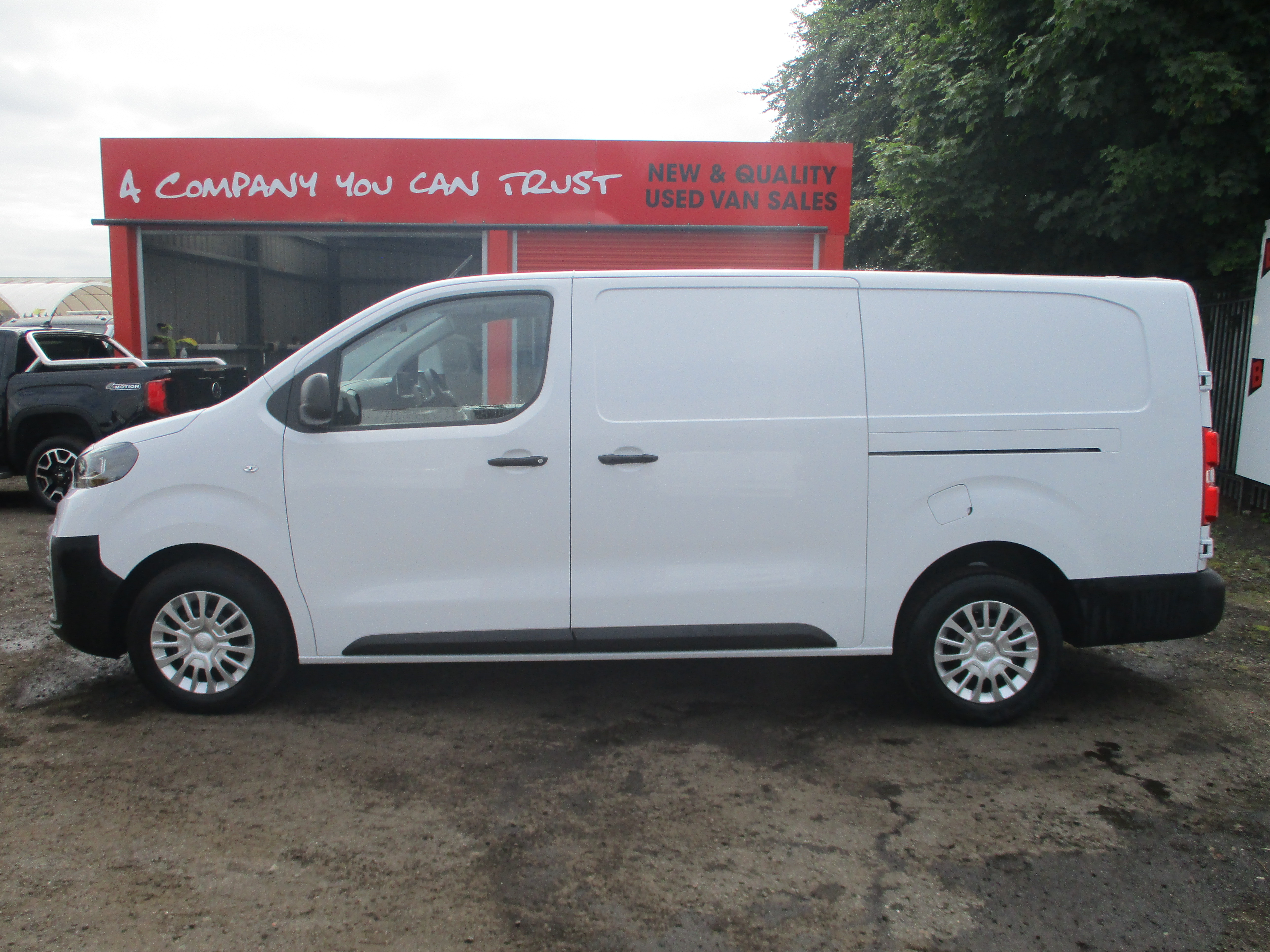 Toyota ProAce L2 2.0D 145PS Icon Panel Van (EX DEMO ONLY 3,682 MILES)