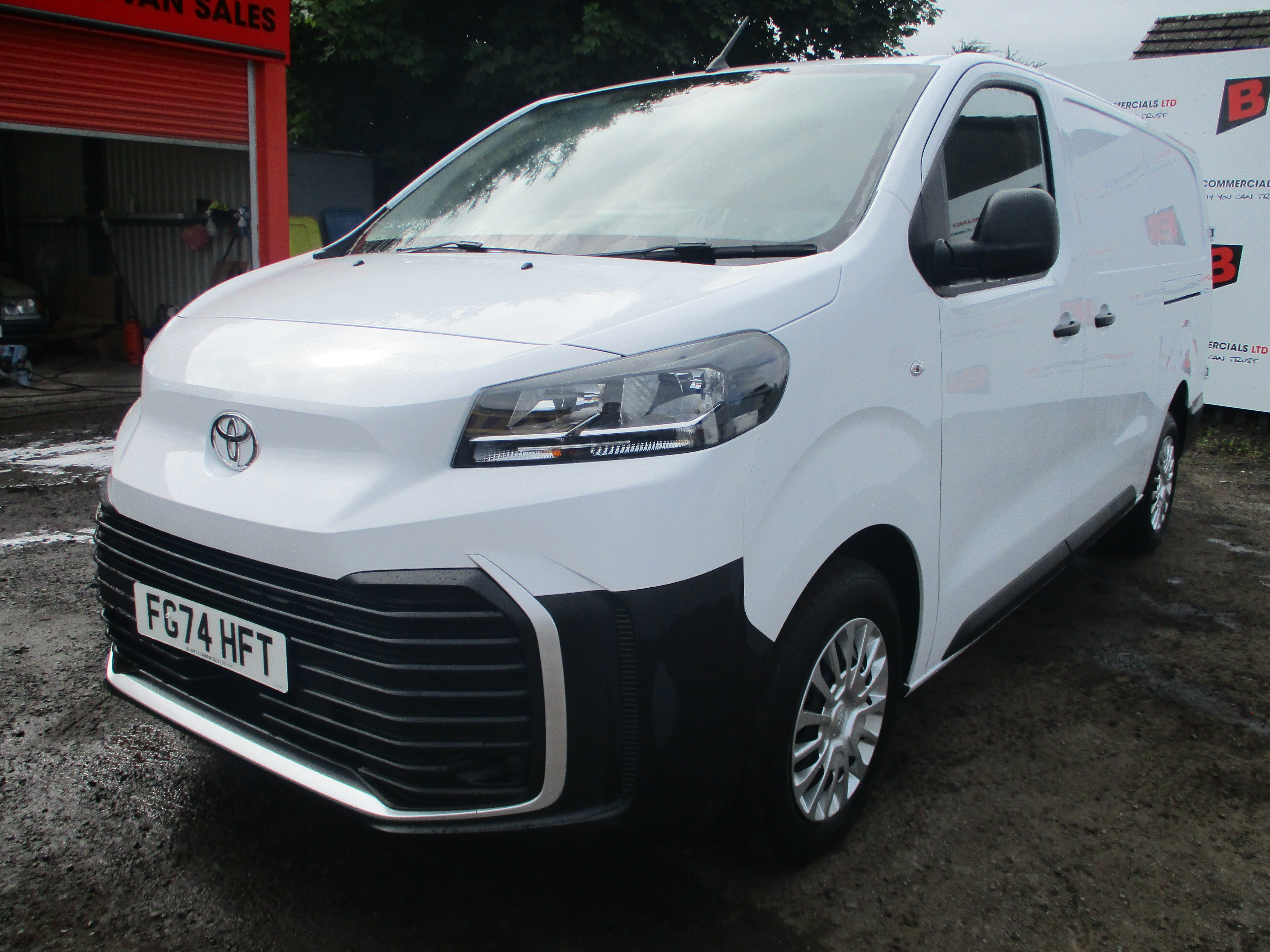Toyota ProAce L2 2.0D 145PS Icon Panel Van (EX DEMO ONLY 3,682 MILES)