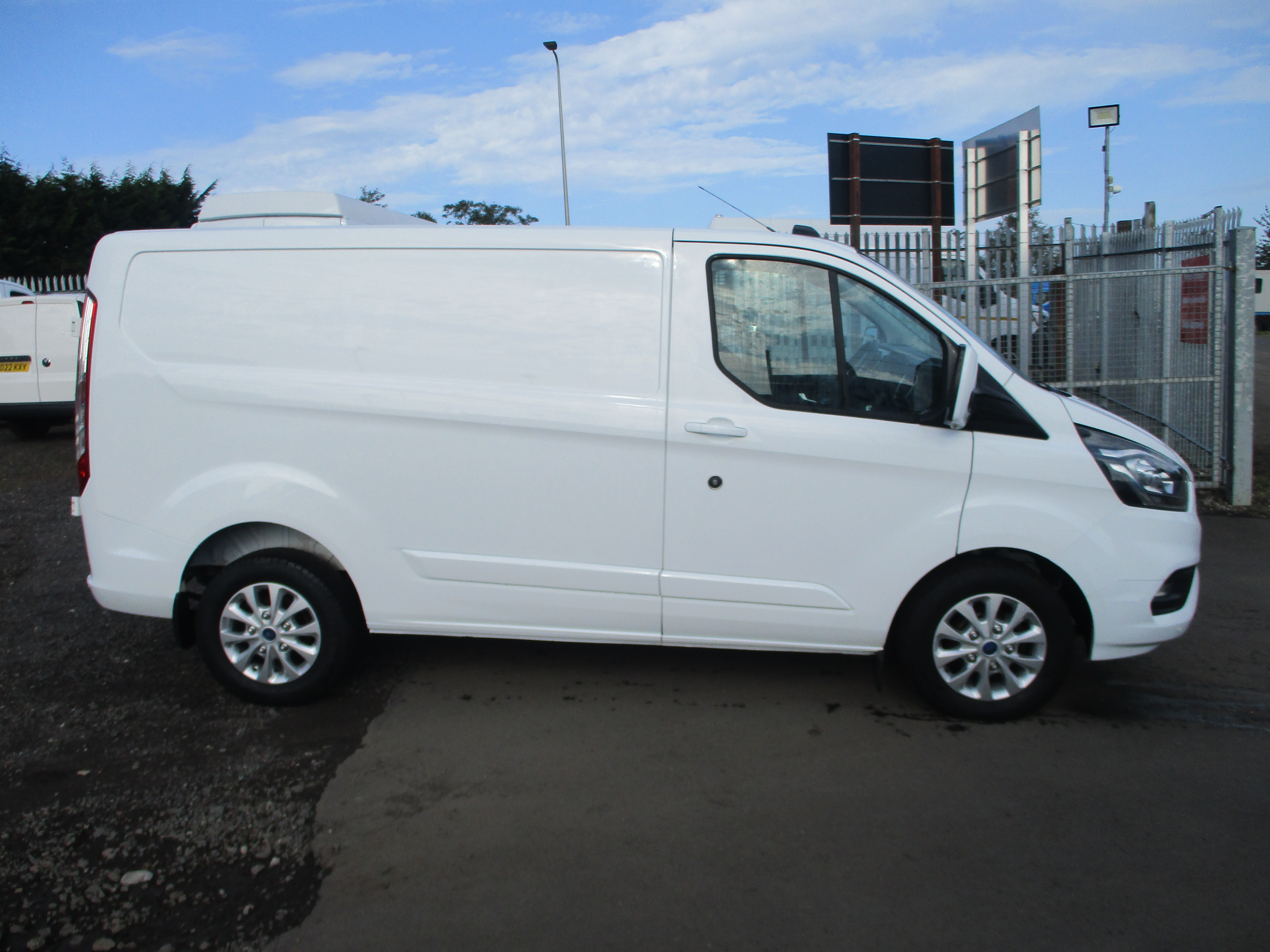 Ford Custom L1 2.0 EcoBlue 130PS Low Roof Limited Van (NICE SPEC, ONE OWNER FROM NEW)