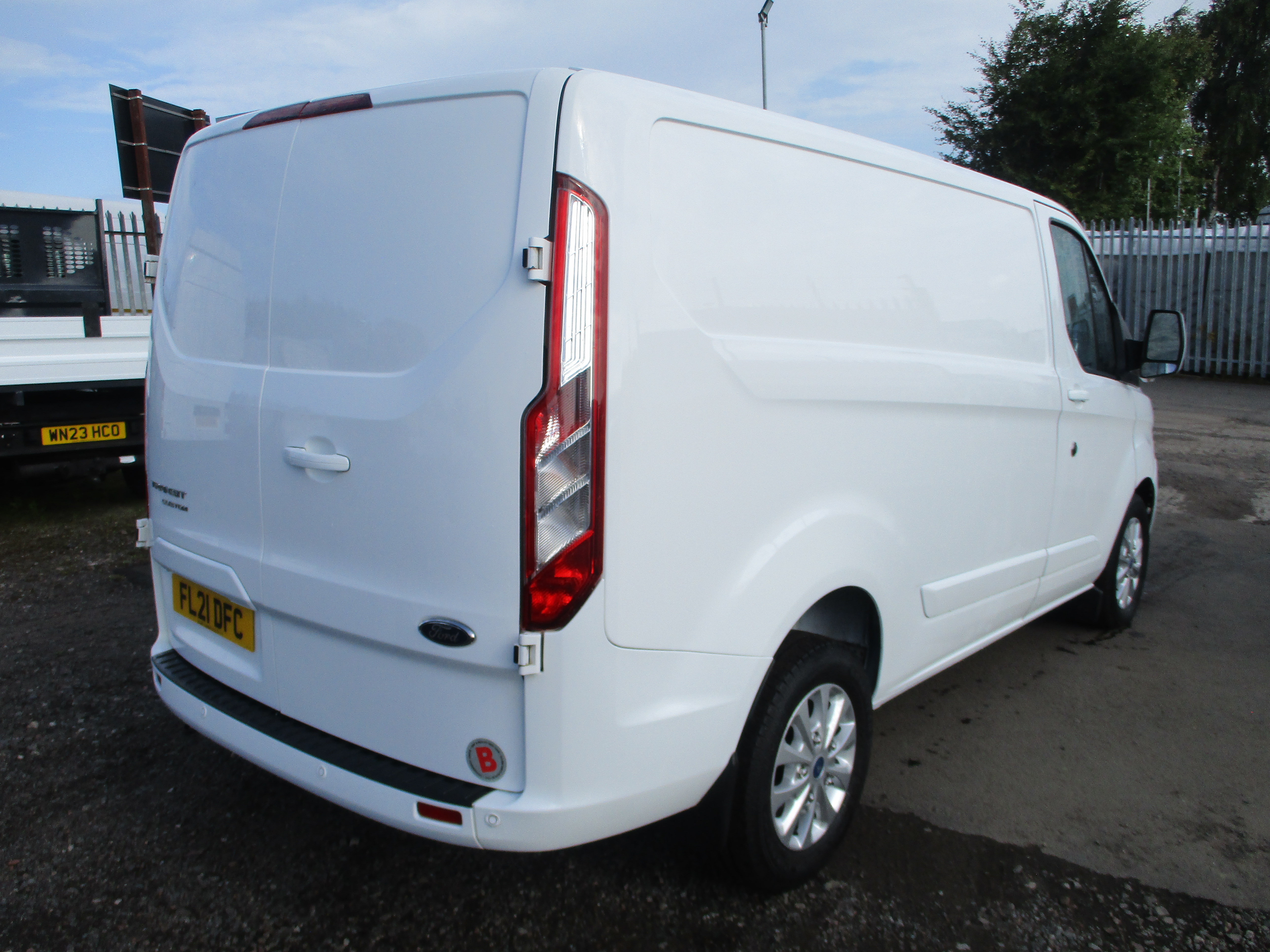 Ford Custom L1 2.0 EcoBlue 130PS Low Roof Limited Van (NICE SPEC, ONE OWNER FROM NEW)