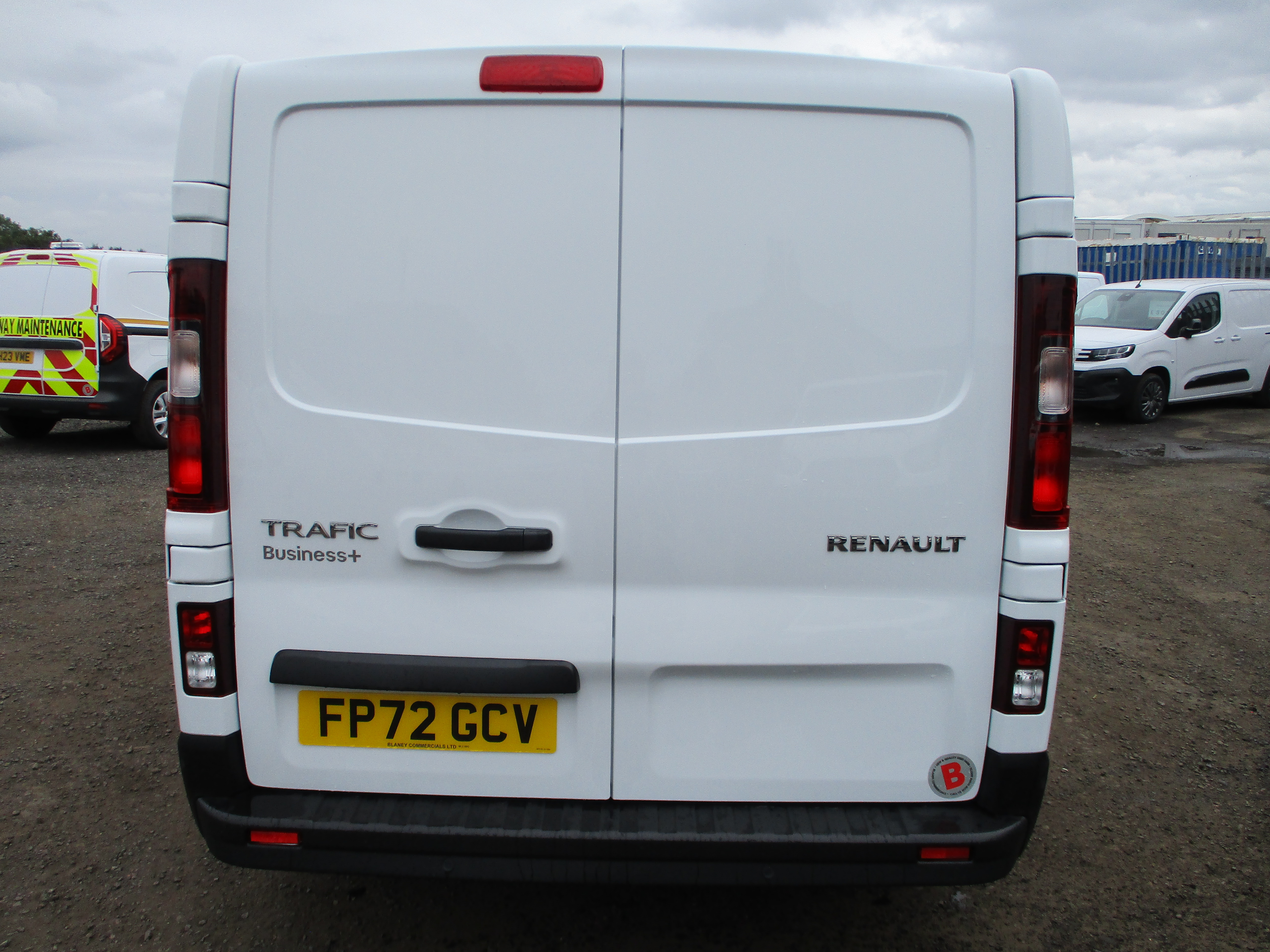 Renault Trafic LL30 BluedCi 130PS Business + Panel Van ( NICE SPEC INCLUDING AIR CON)