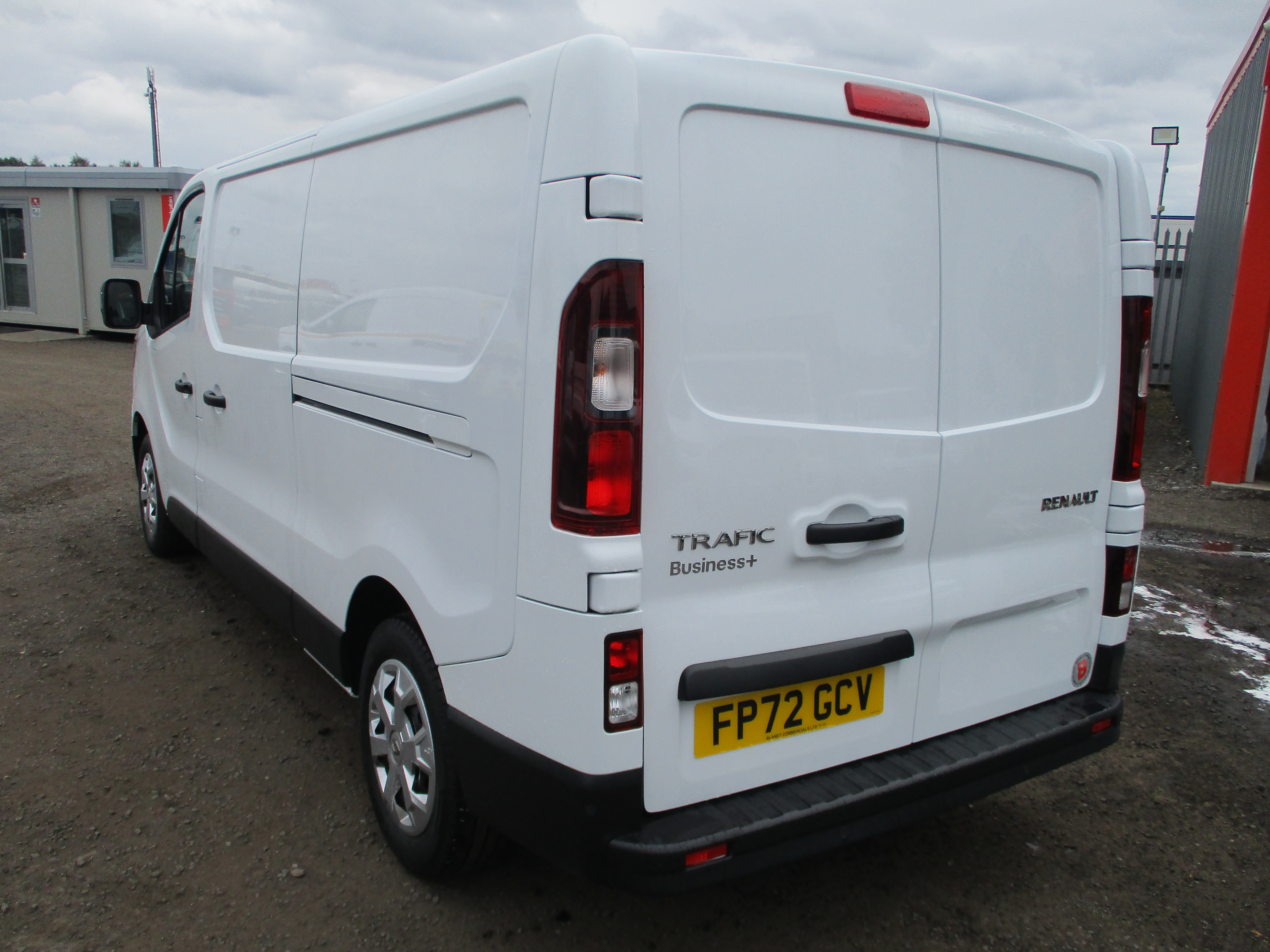 Renault Trafic LL30 BluedCi 130PS Business + Panel Van ( NICE SPEC INCLUDING AIR CON)