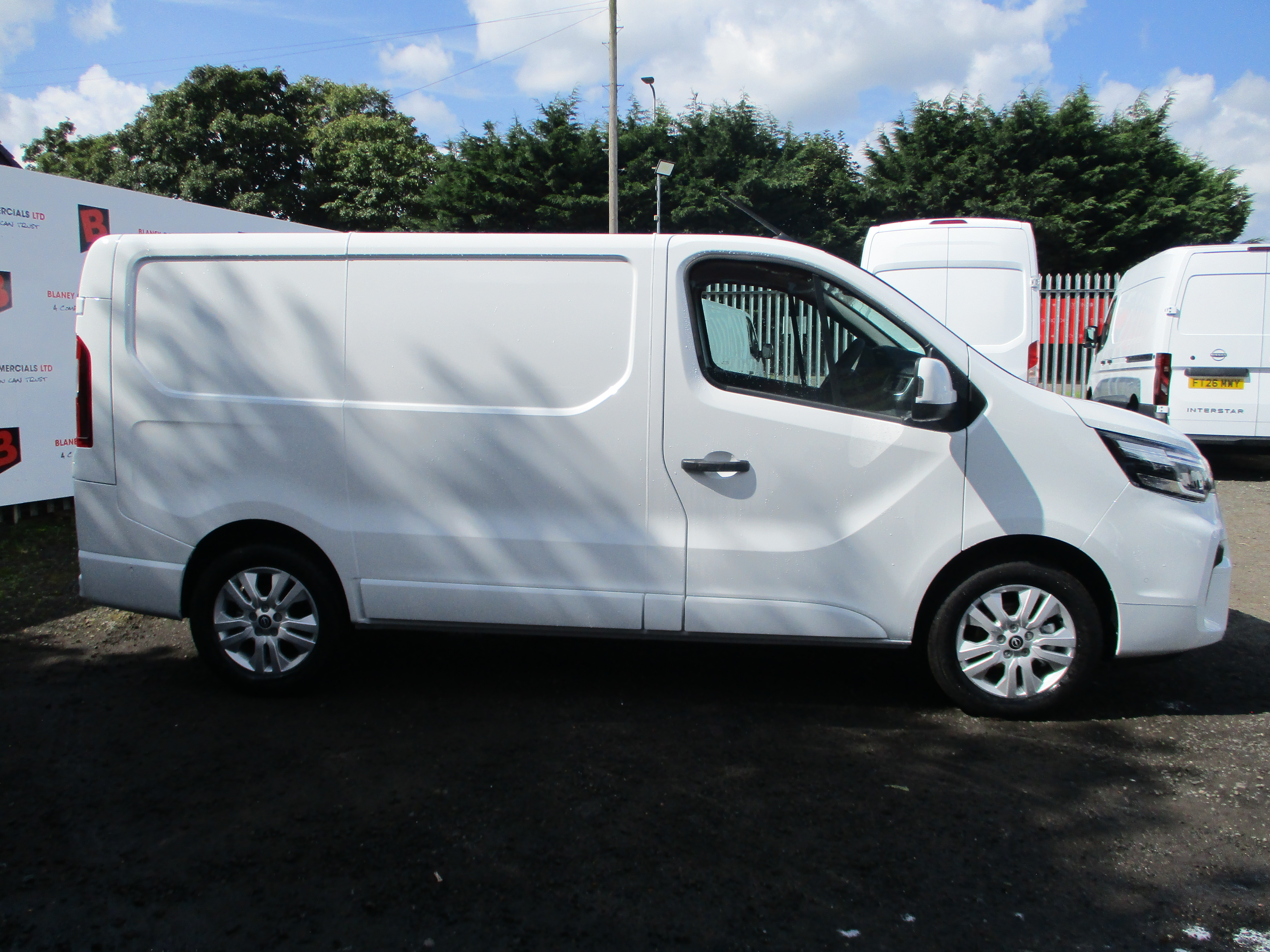 Nissan Primaster 30 L1H1 2.0 dCi 130PS Tekna Van (5 Years Nissan Warranty)
