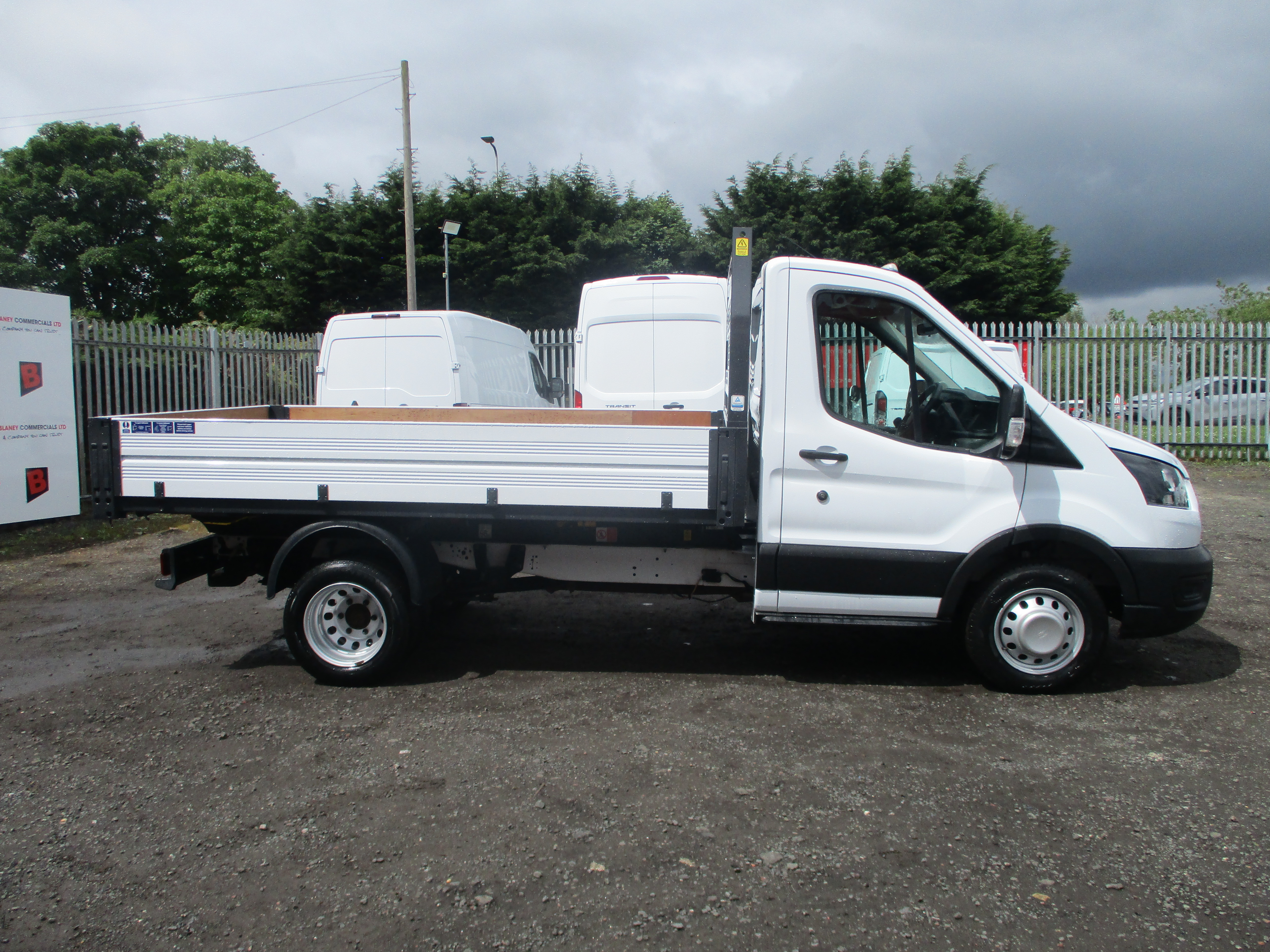 Ford Transit 350 2.0 EcoBlue 130PS Leader S/Cab Tipper RWD DRW (&pound;500 OFF)