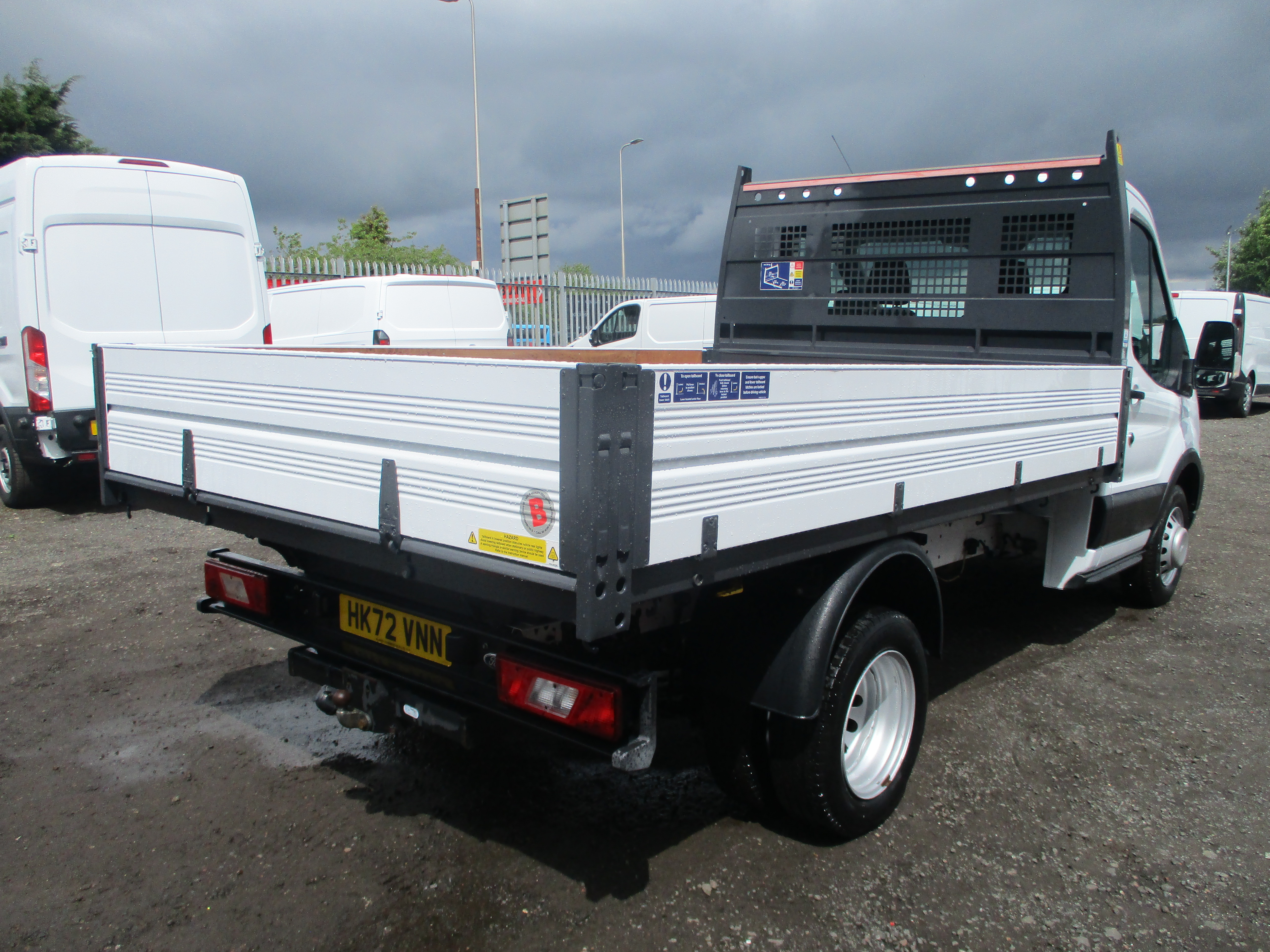 Ford Transit 350 2.0 EcoBlue 130PS Leader S/Cab Tipper RWD DRW (&pound;500 OFF)