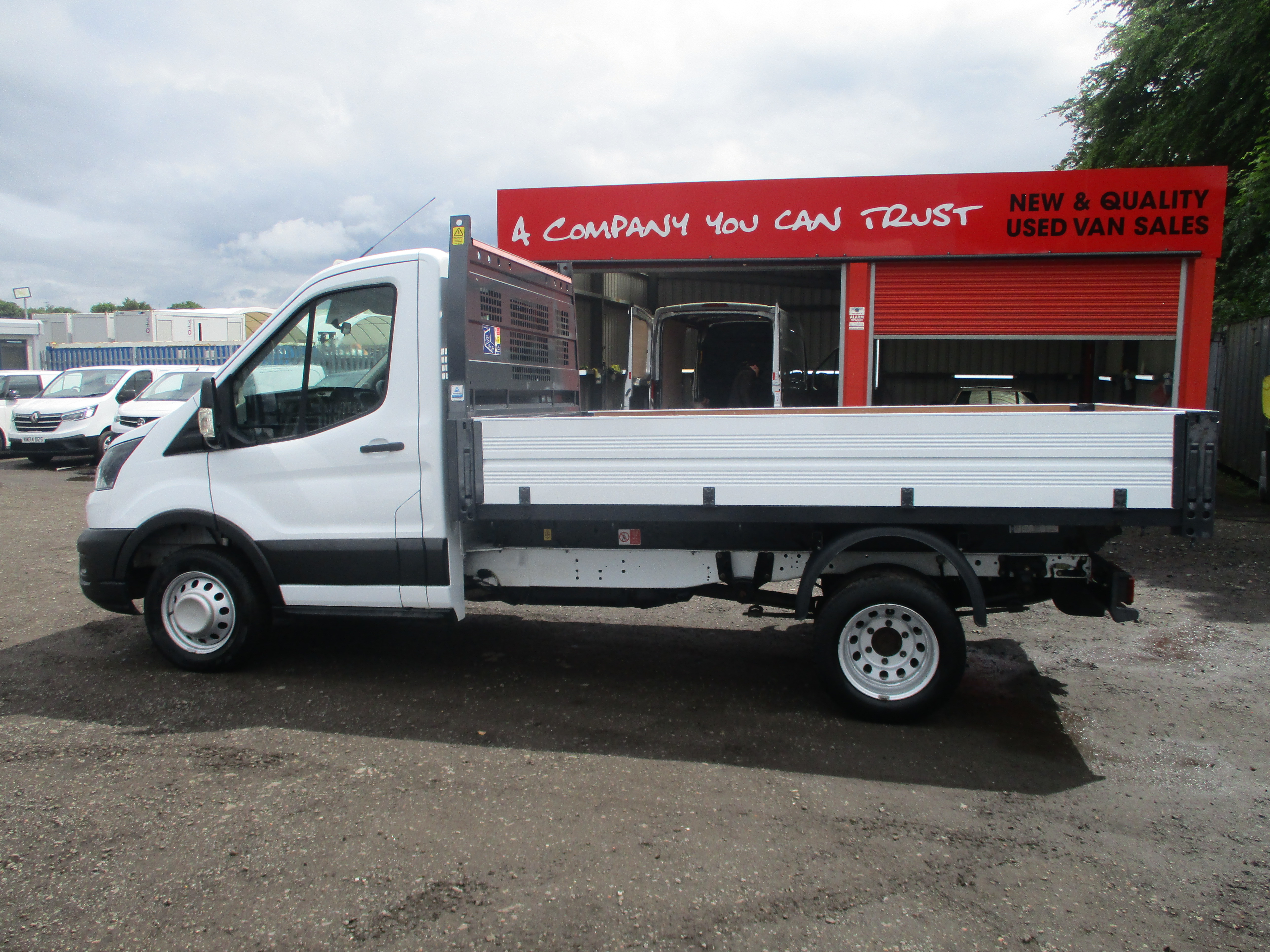 Ford Transit 350 2.0 EcoBlue 130PS Leader S/Cab Tipper RWD DRW (&pound;500 OFF)