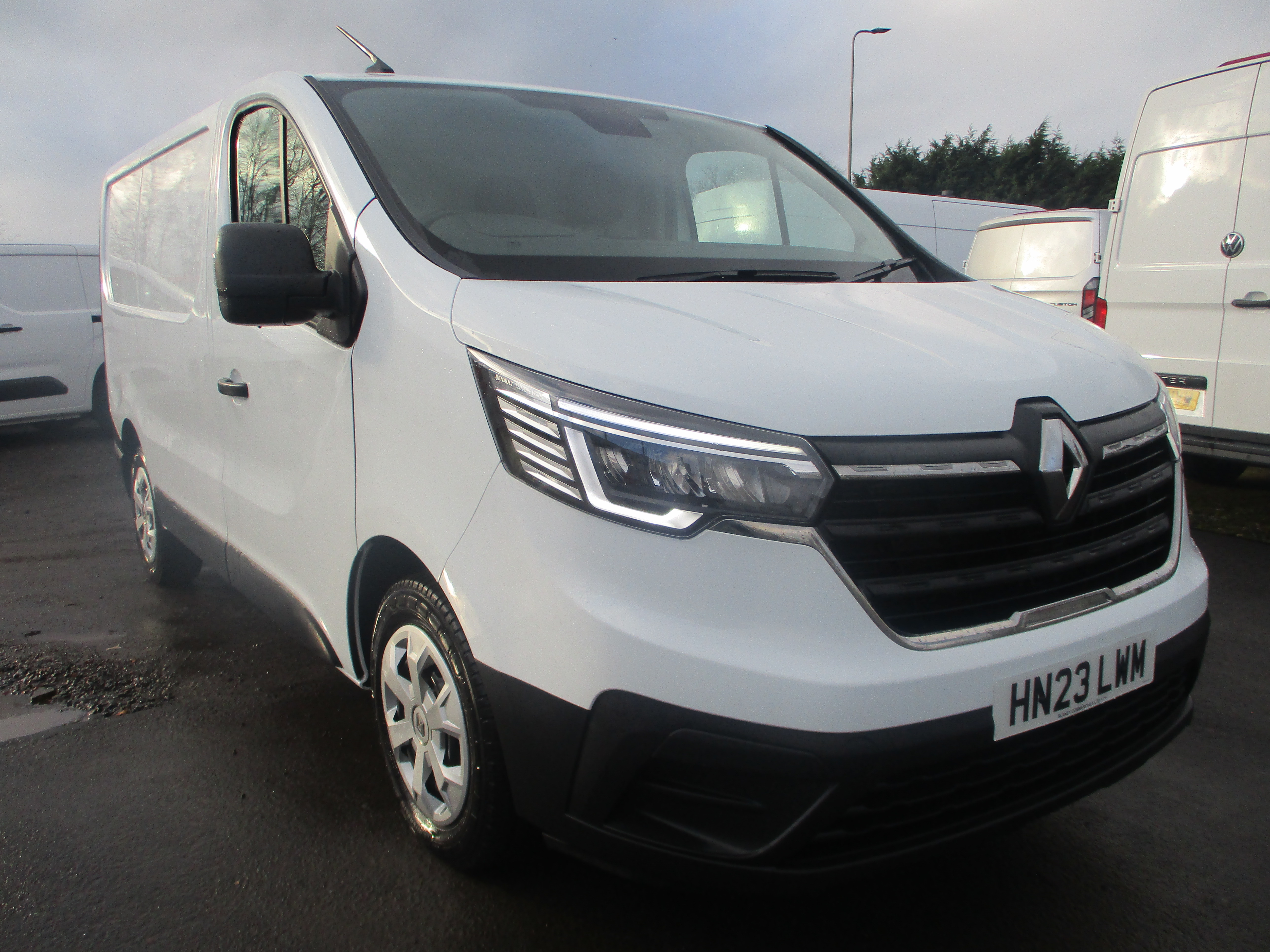 Renault Trafic SL28 Blue dCi 130PS Business Panel Van (ONE OWNER FROM NEW)