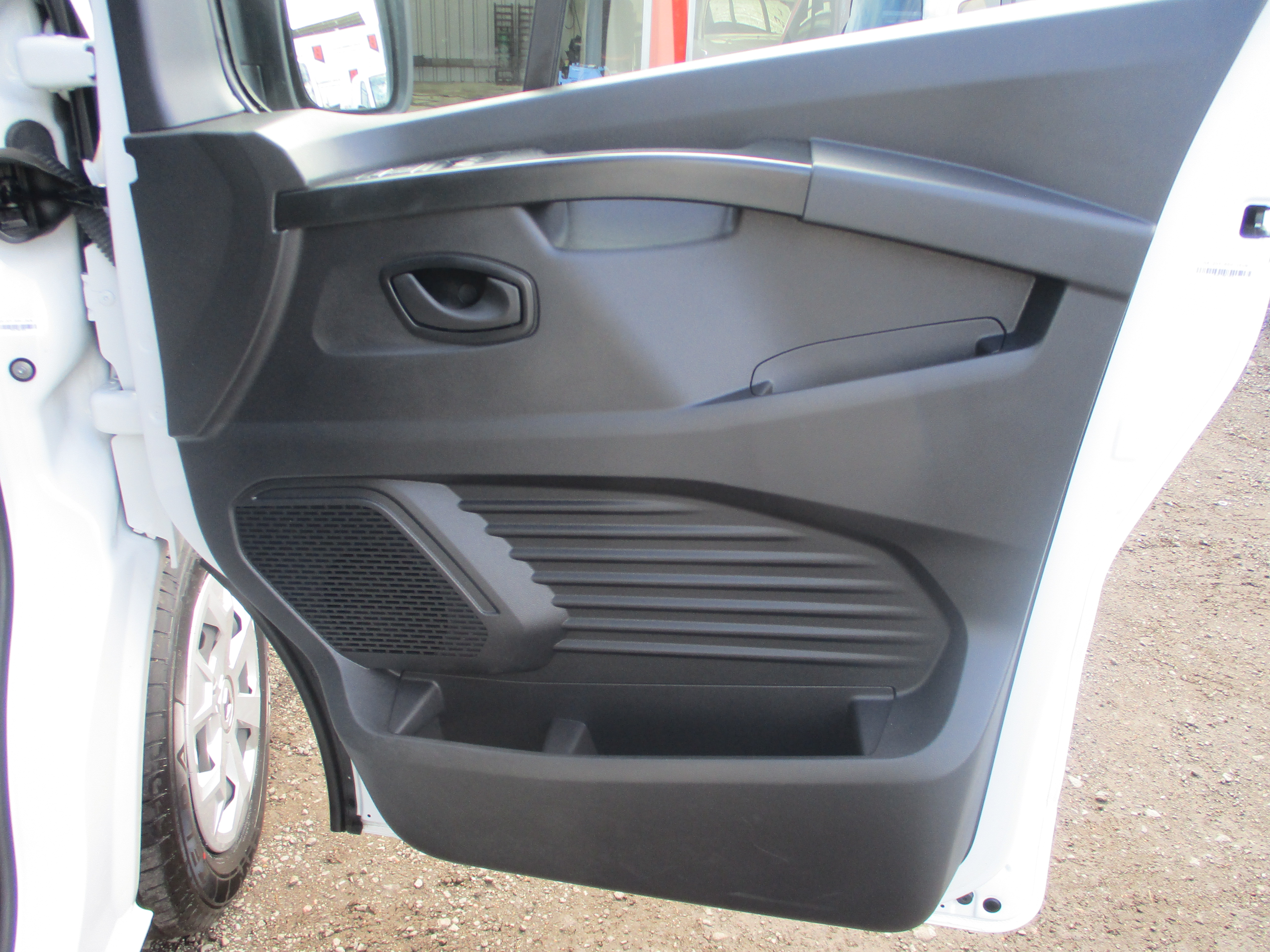 Renault Trafic LL30 BluedCi 130PS Advance Panel Van (RENAULT WARRANTY TO 2027)