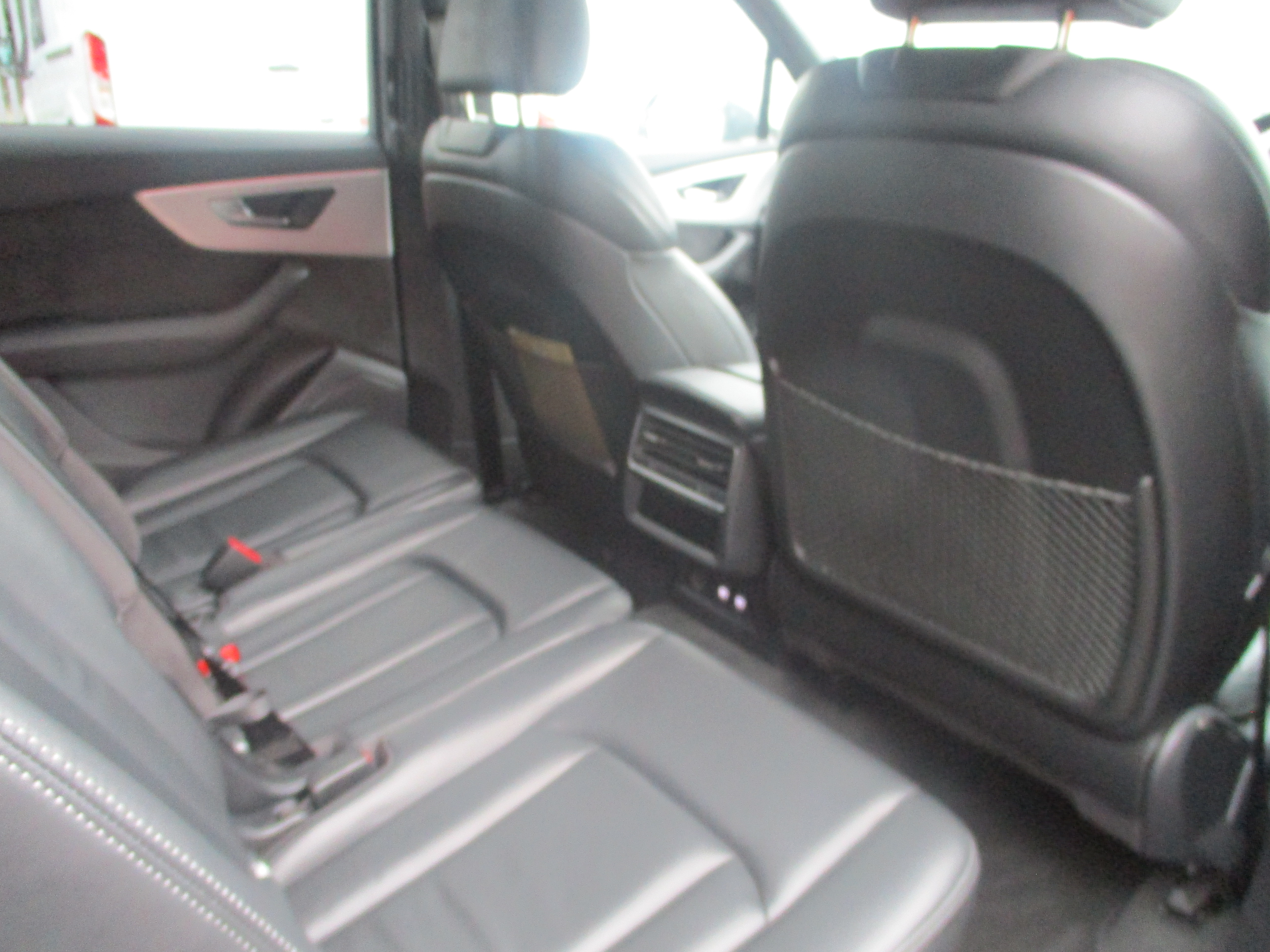 Audi Q7 50 TDi S Line Quattro 7 Seater 4x4 (FULL SERVICE HISTORY) Private Plate Coming Off!