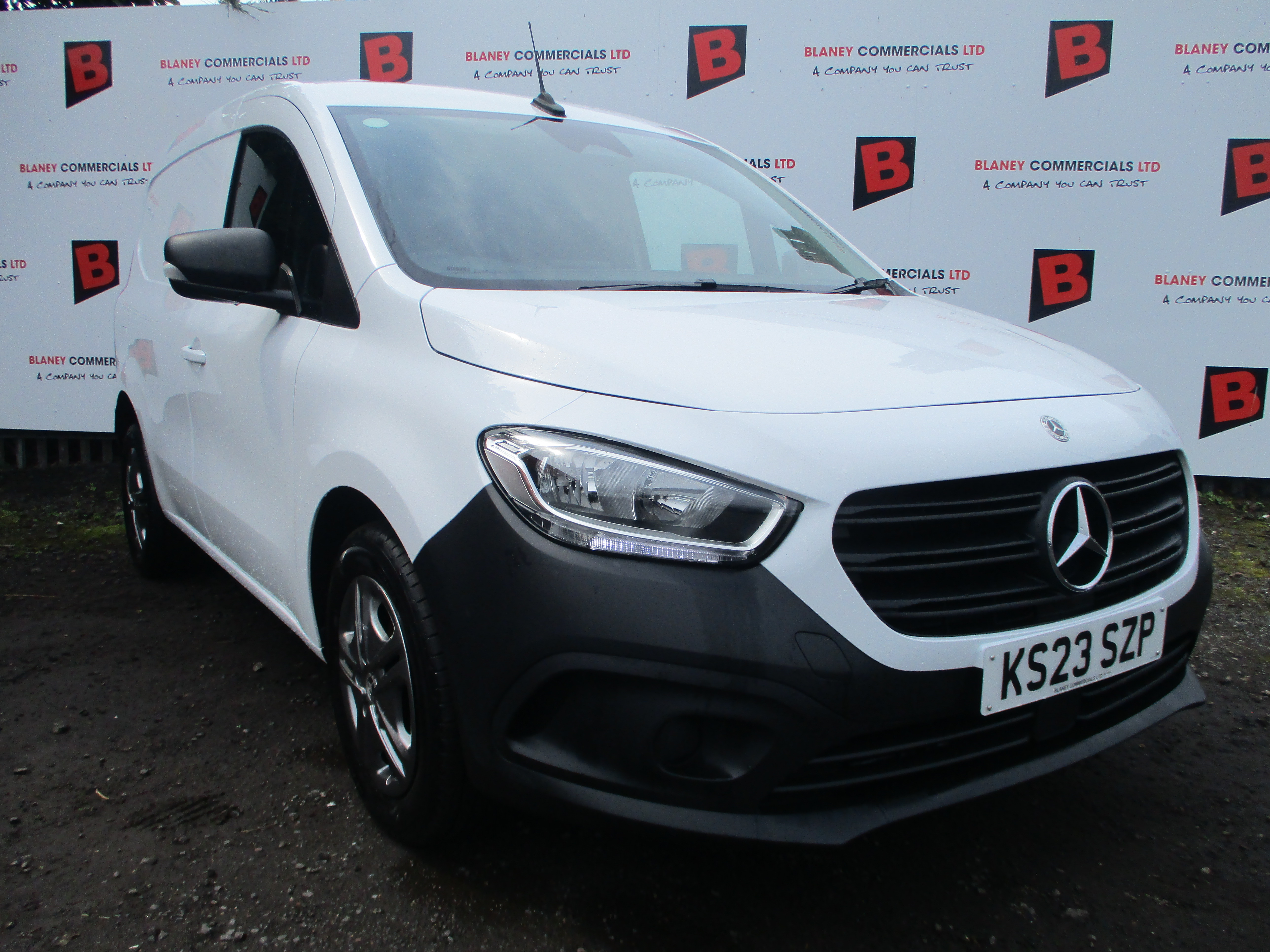 Mercedes Benz Citan L1 110CDi Progressive Van (NICE SPEC Including Air Con, Rear Camera, Parking Sensors &amp; More...)