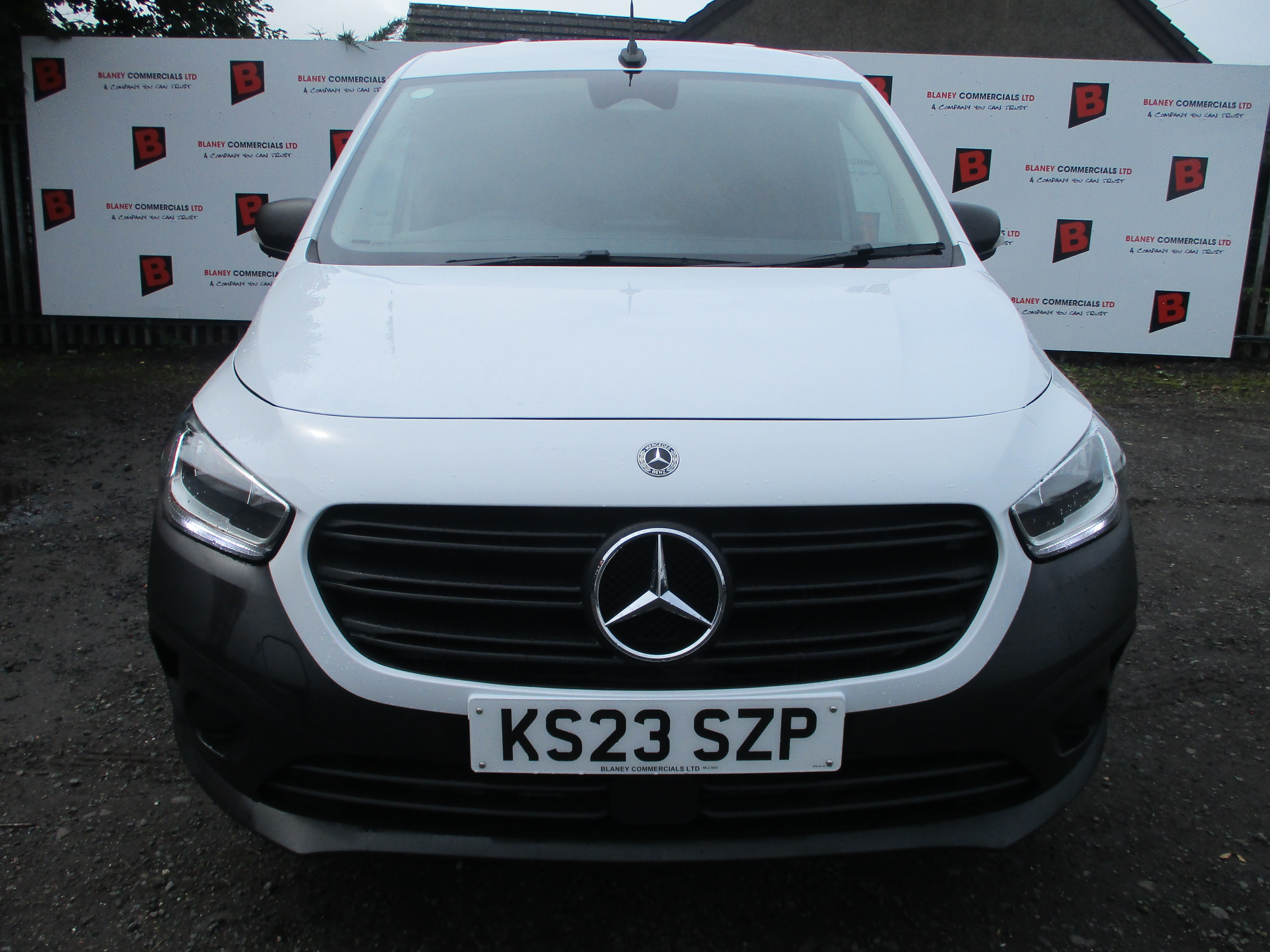 Mercedes Benz Citan L1 110CDi Progressive Van (NICE SPEC Including Air Con, Rear Camera, Parking Sensors & More...)