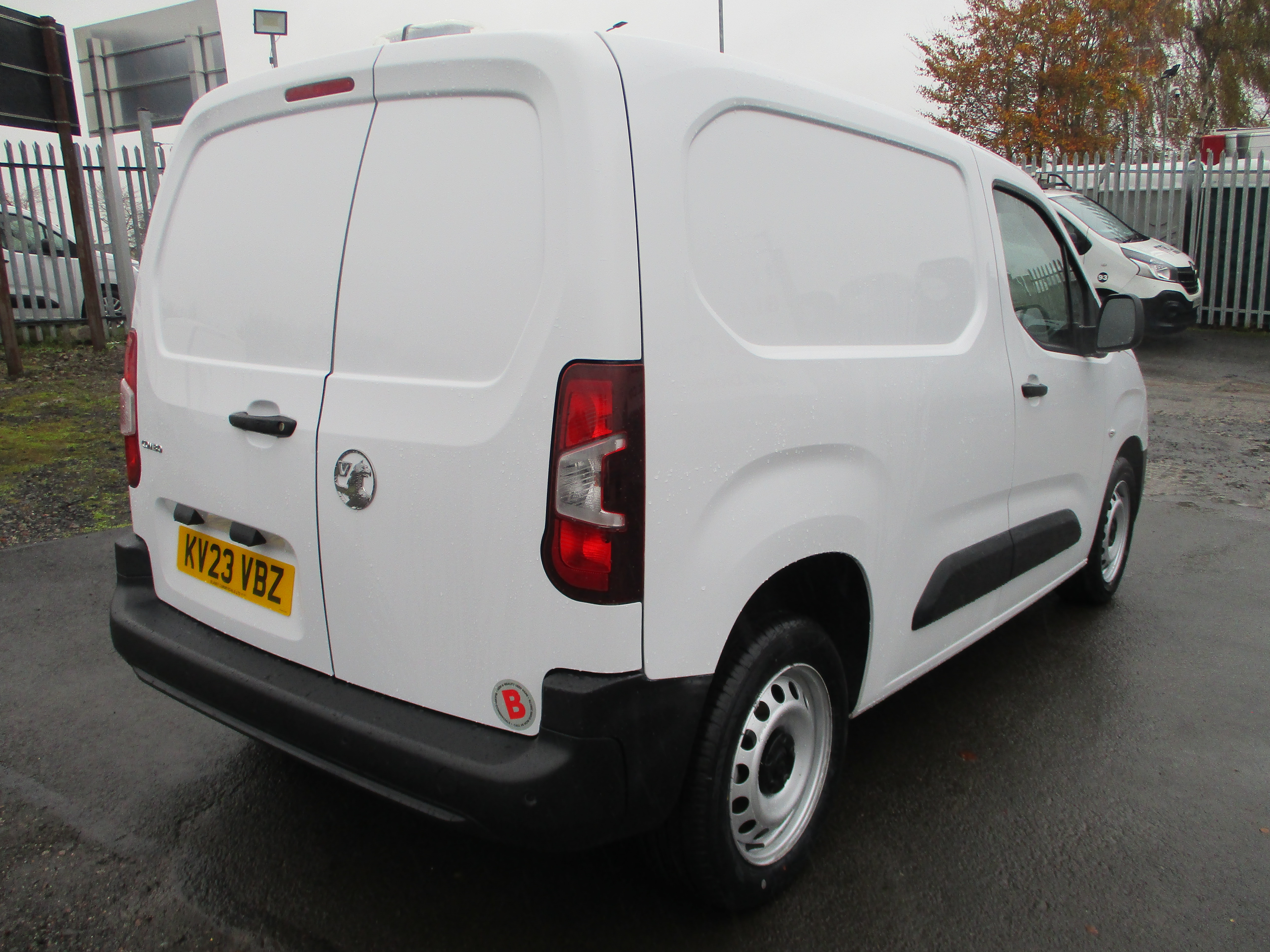 Vauxhall Combo 2300 L1 1.5TD 100PS Prime Panel Van (NICE SPEC)
