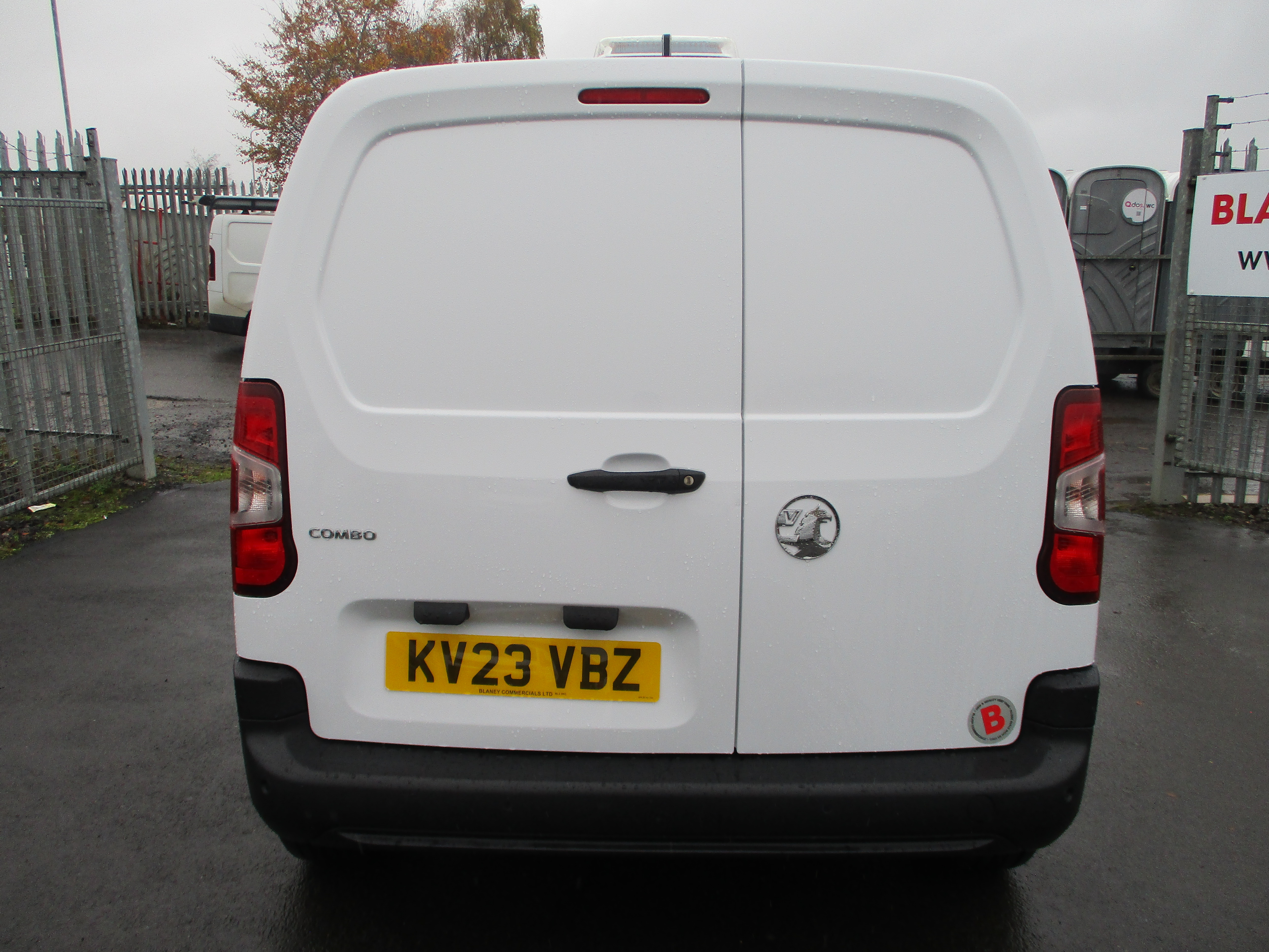 Vauxhall Combo 2300 L1 1.5TD 100PS Prime Panel Van (NICE SPEC)