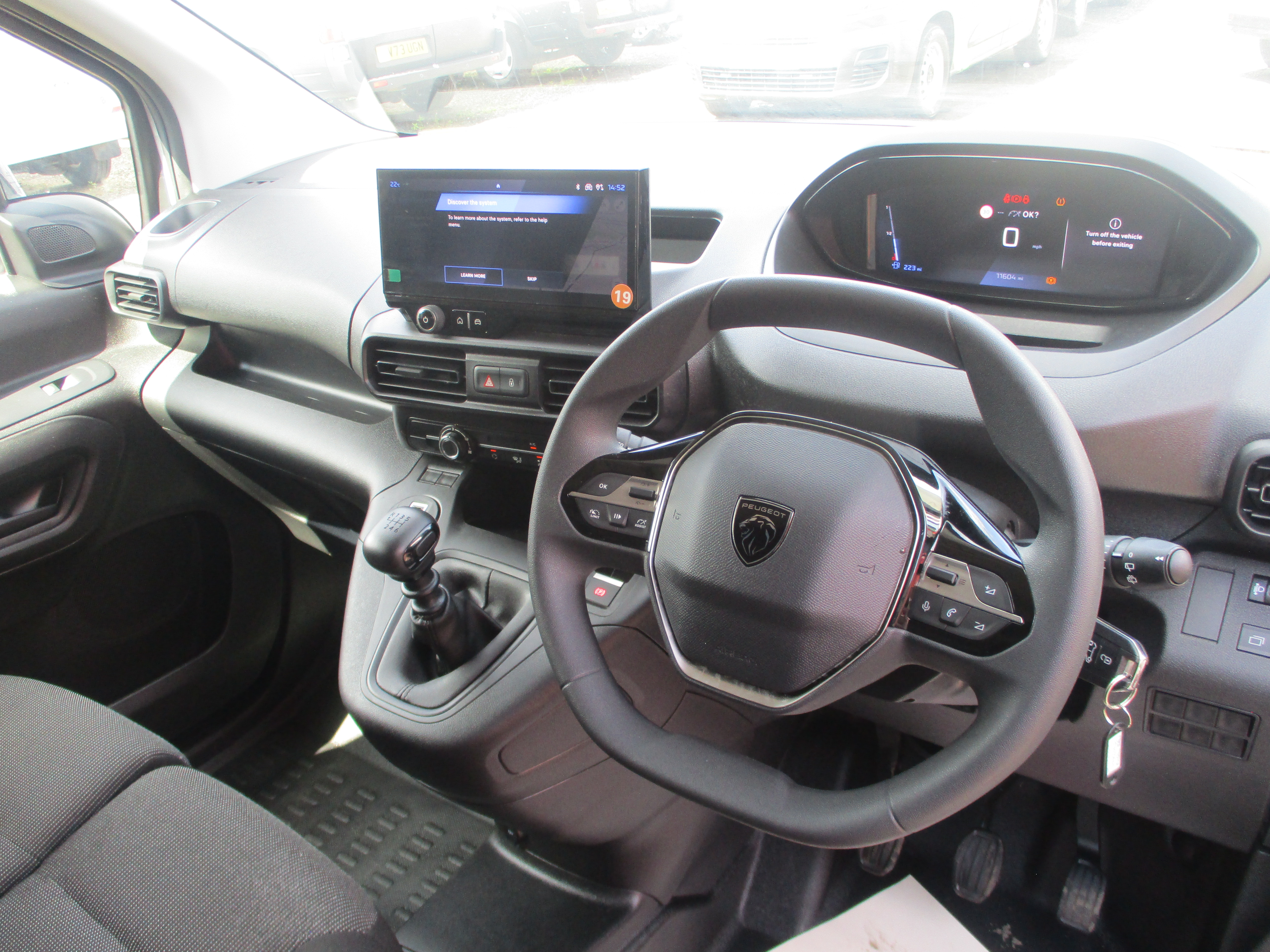 Peugeot Partner L2 (LWB) 1.5 BlueHDi 100PS Asphalt (ONLY 11,300 MILES FROM NEW)