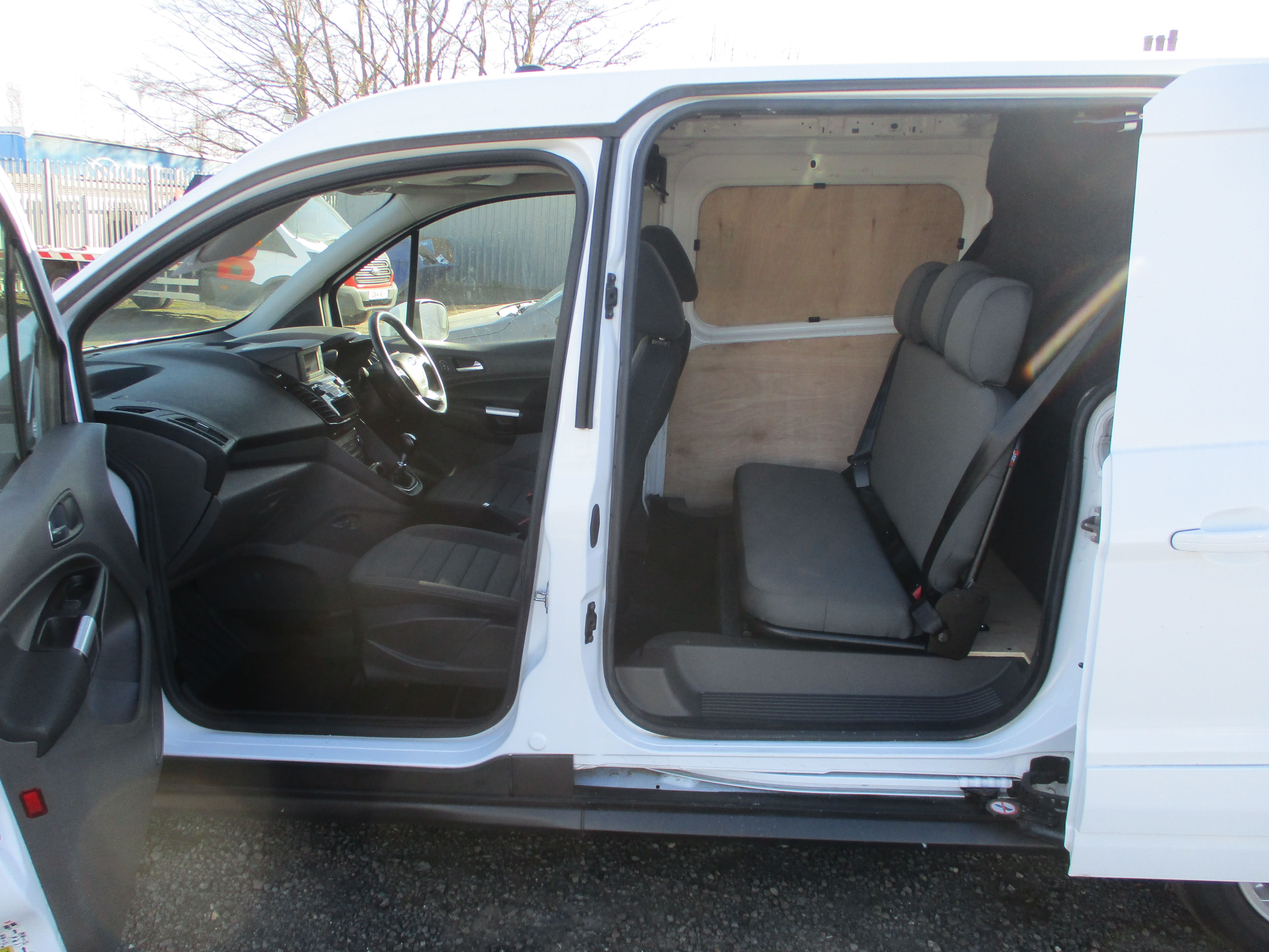 Ford Connect 240 L2 1.5 EcoBlue 120PS Limited 5 Seat CREWVAN ( REDUCED !!! )