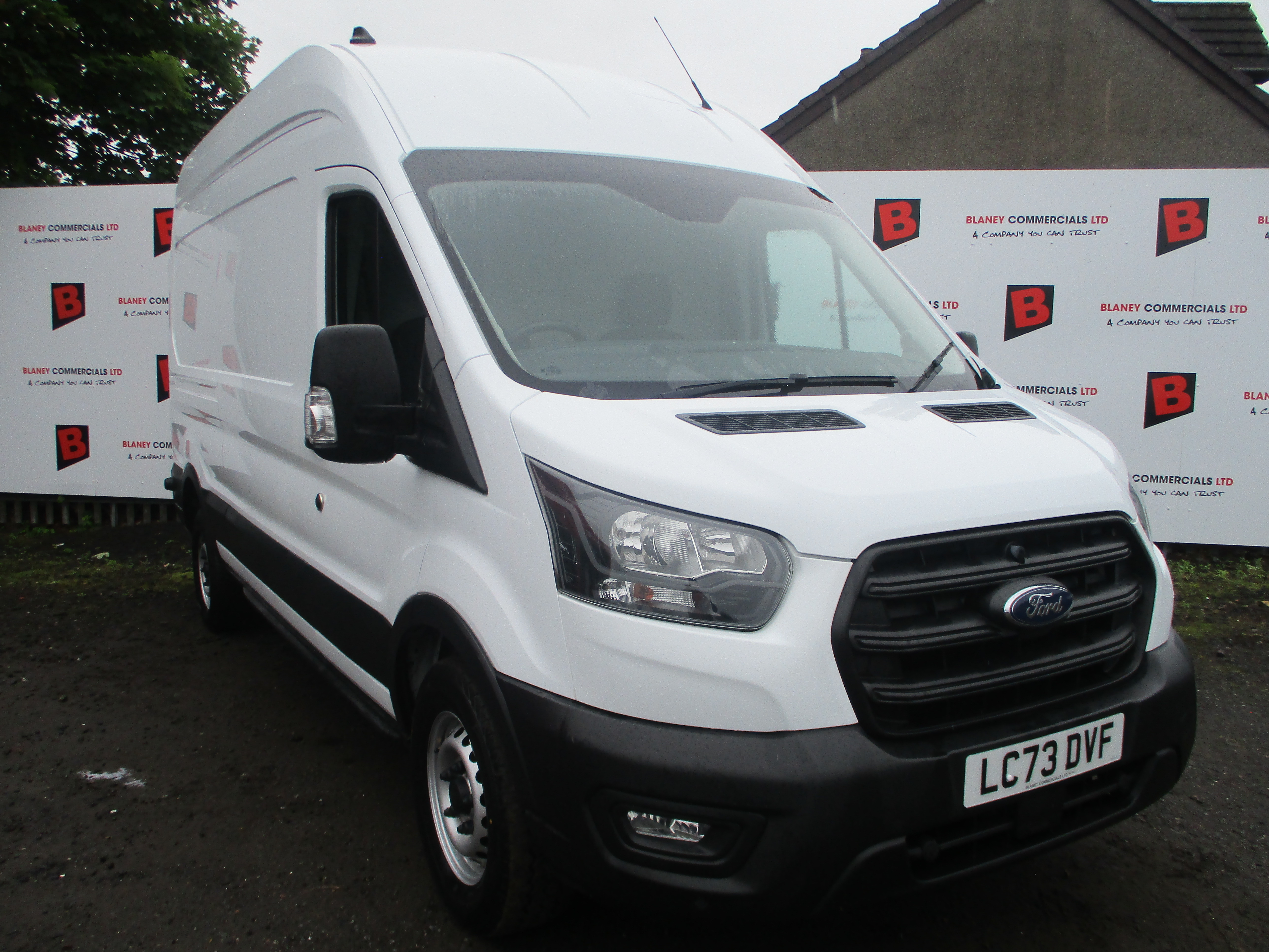 Ford Transit 350 L3H3 2.0 EcoBlue LWB Hi Top 130PS Leader Van (STILL UNDER FORD WARRANTY)