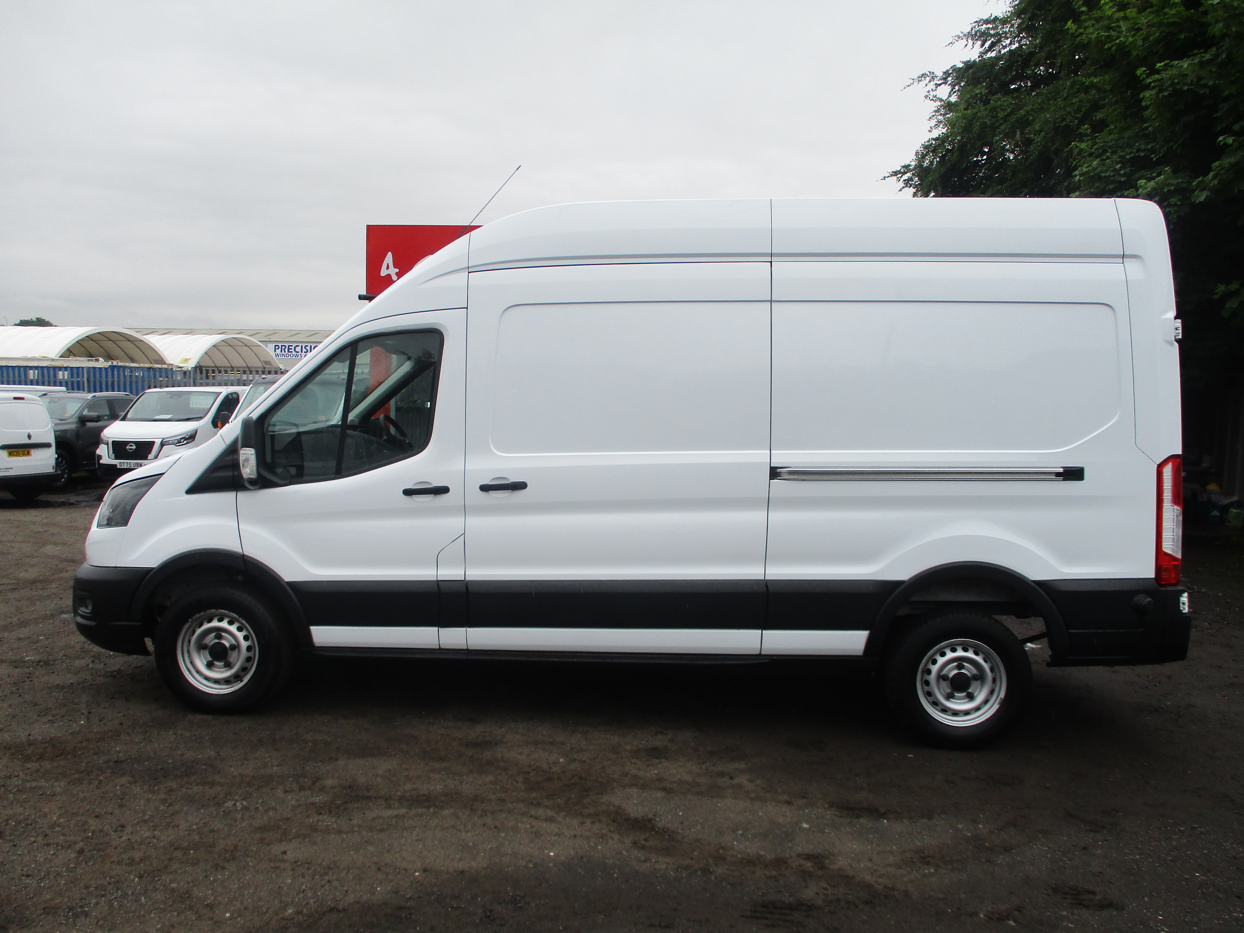 Ford Transit 350 L3H3 2.0 EcoBlue LWB Hi Top 130PS Leader Van (STILL UNDER FORD WARRANTY)